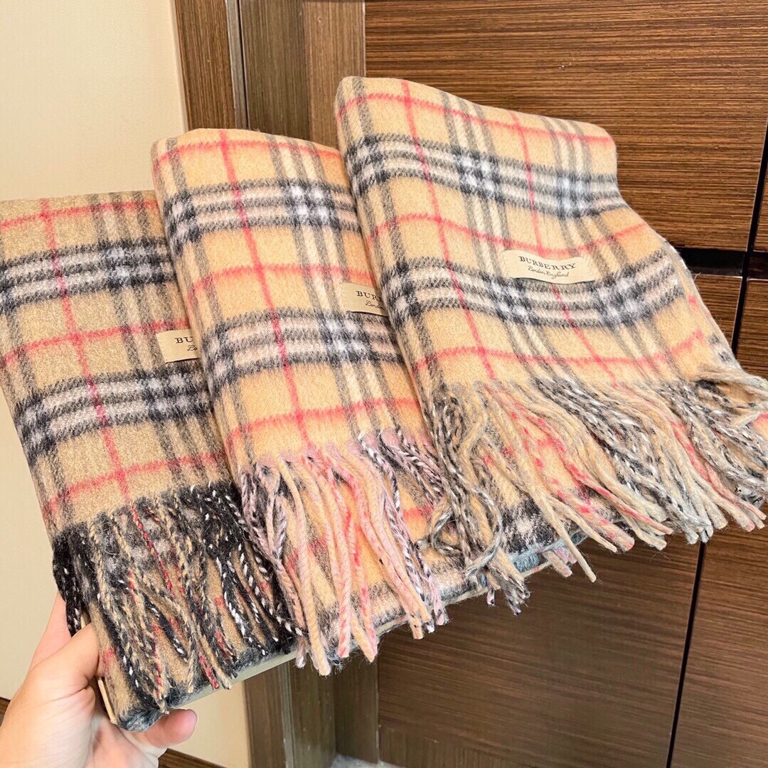双面羊绒围巾BURBERRY!年度最新火爆围巾!顶级质量高端数码喷绘200*30cm双面围巾两面可用一条