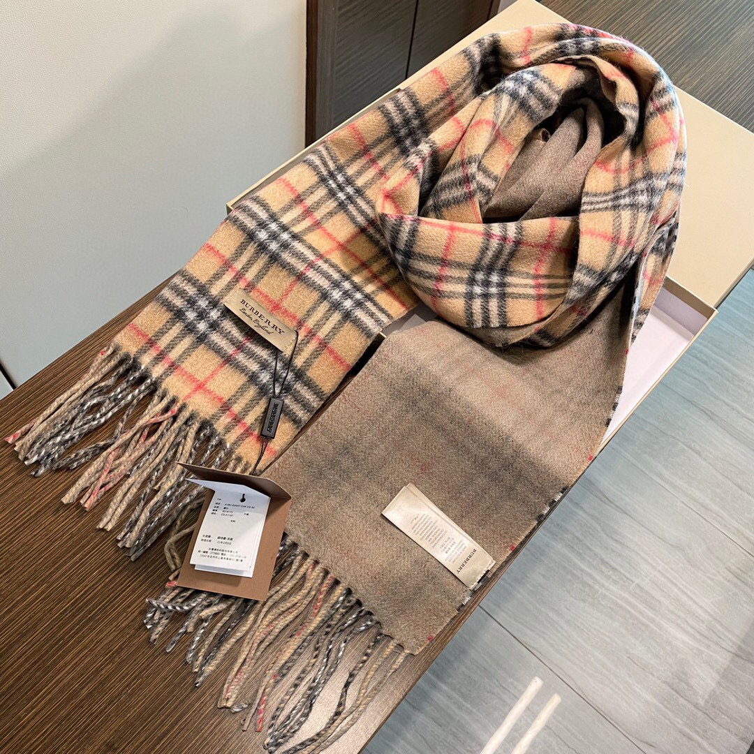  【双面羊绒围巾】BURBERRY！年度最新火爆围巾！顶级质量 【高端数码喷绘】 200*30cm，双面