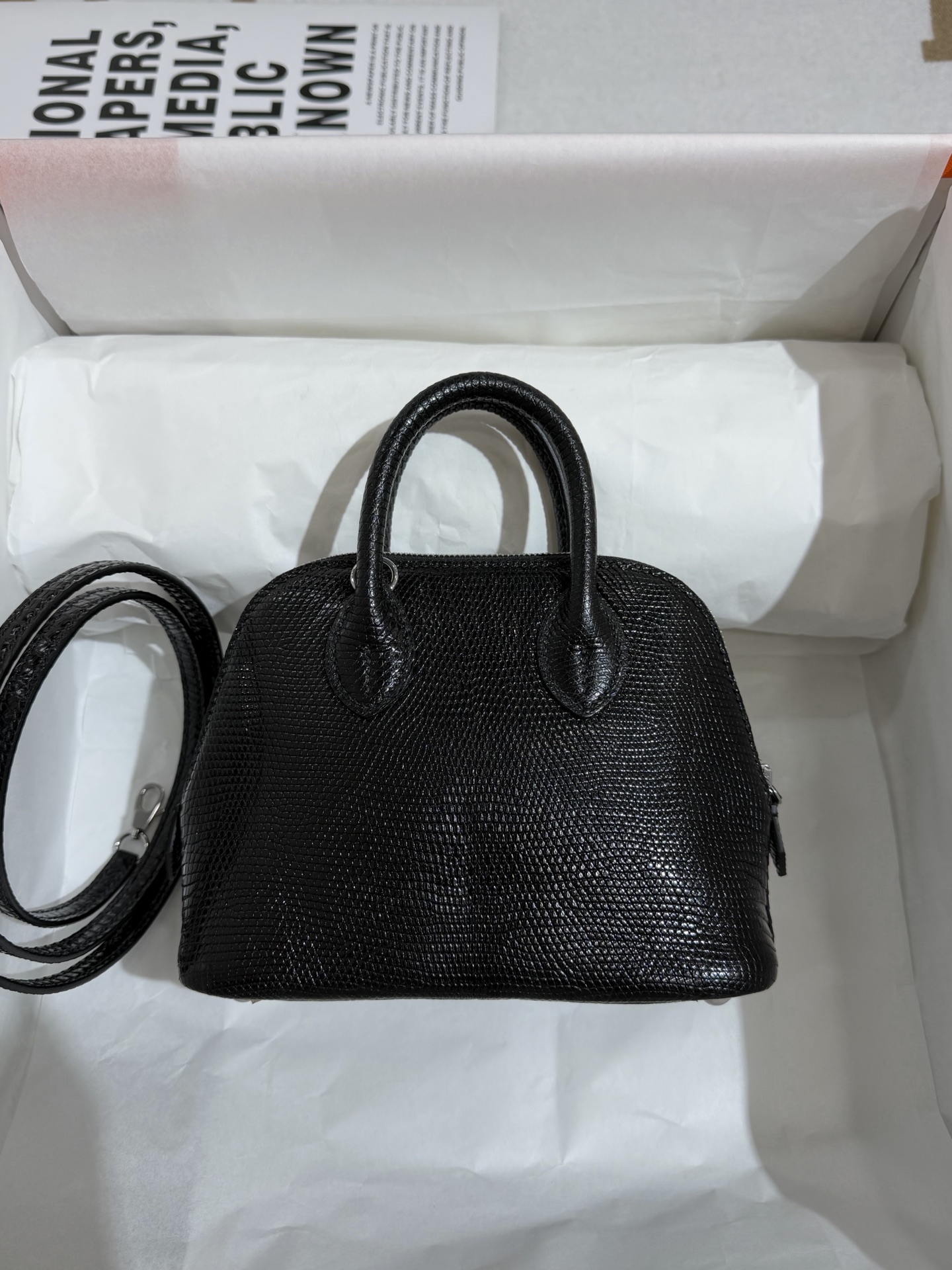 NO:851588,Lizard skin bowling ball 18cm black silver buckle in stock Mini bolide 18 lizard, Hermes, hermes, Hermes,19860909蜥蜴皮保龄球18cm 黑色银扣现货 Mini bolide 18 lizard,爱马仕,hermes,Hermes,,Bag