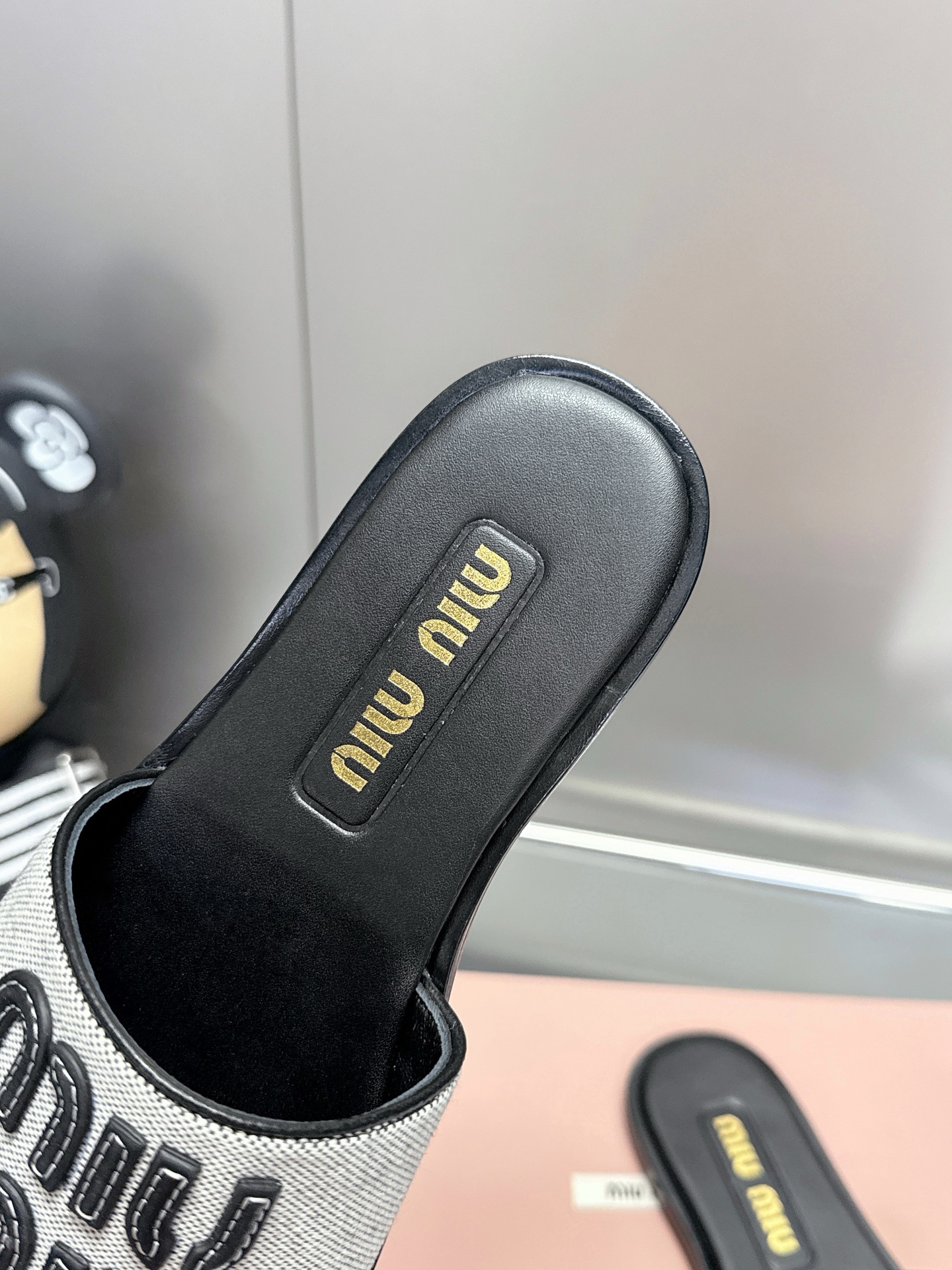 Miniatura 7