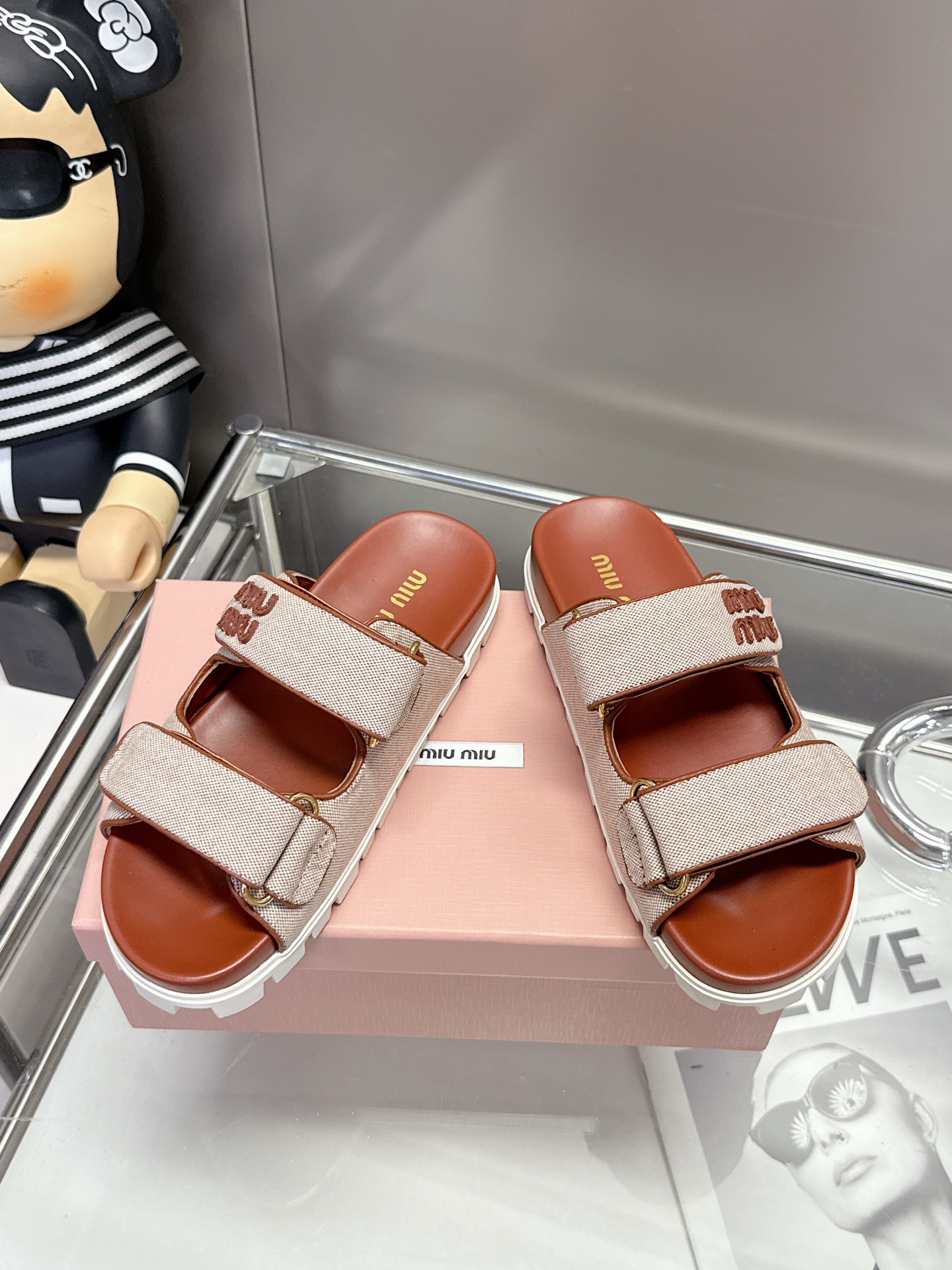 Miumi * nuevas sandalias y pantuflas planas de piel de cordero para primavera y verano, versión superior desarrollada p…