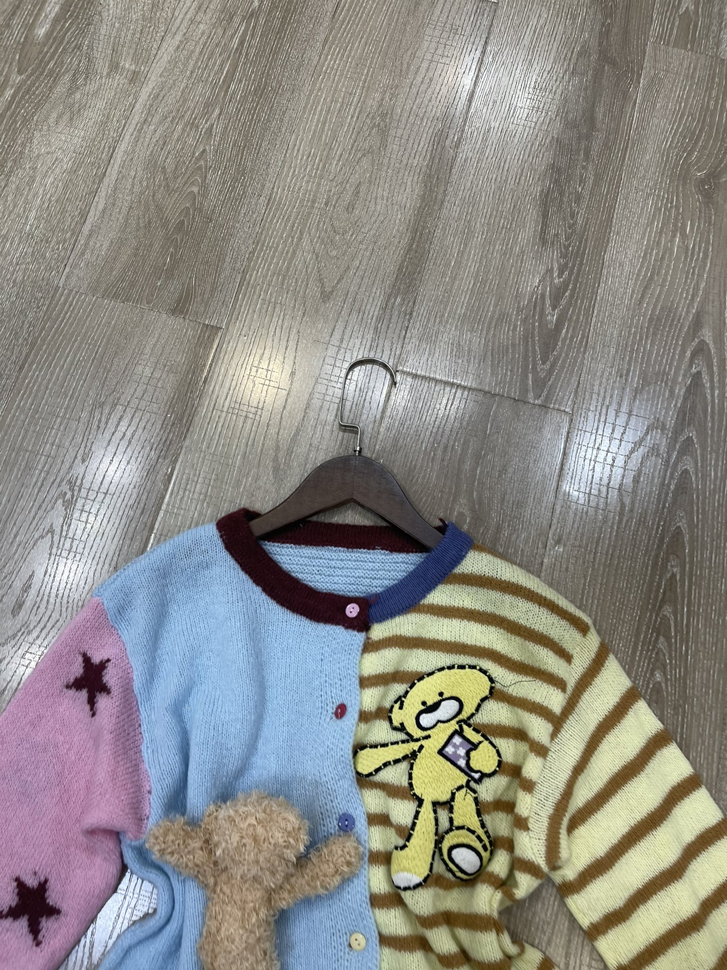 High-End Women’s Suit Bundle with 13 Demarzo Knit Sweaters: Quality Package Offer - 图片 2