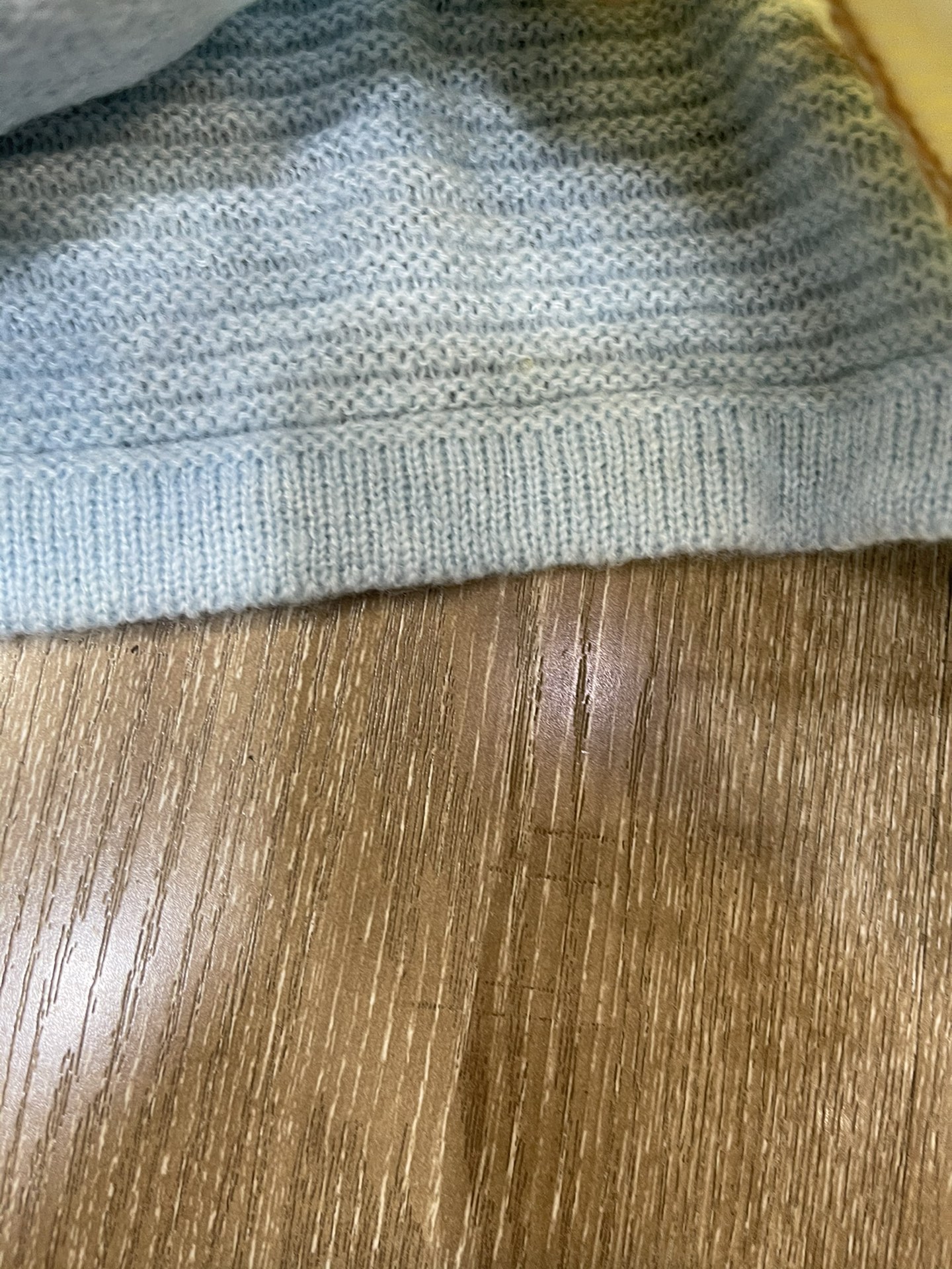 High-End Women’s Suit Bundle with 13 Demarzo Knit Sweaters: Quality Package Offer - 图片 5