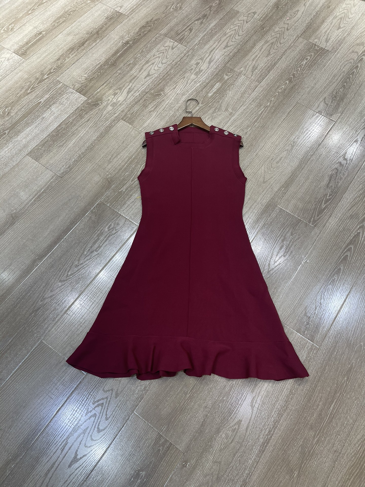 High-quality Women’s Clothes: Autumn Striped Dress with Air-Synthesis Tires. - 图片 2