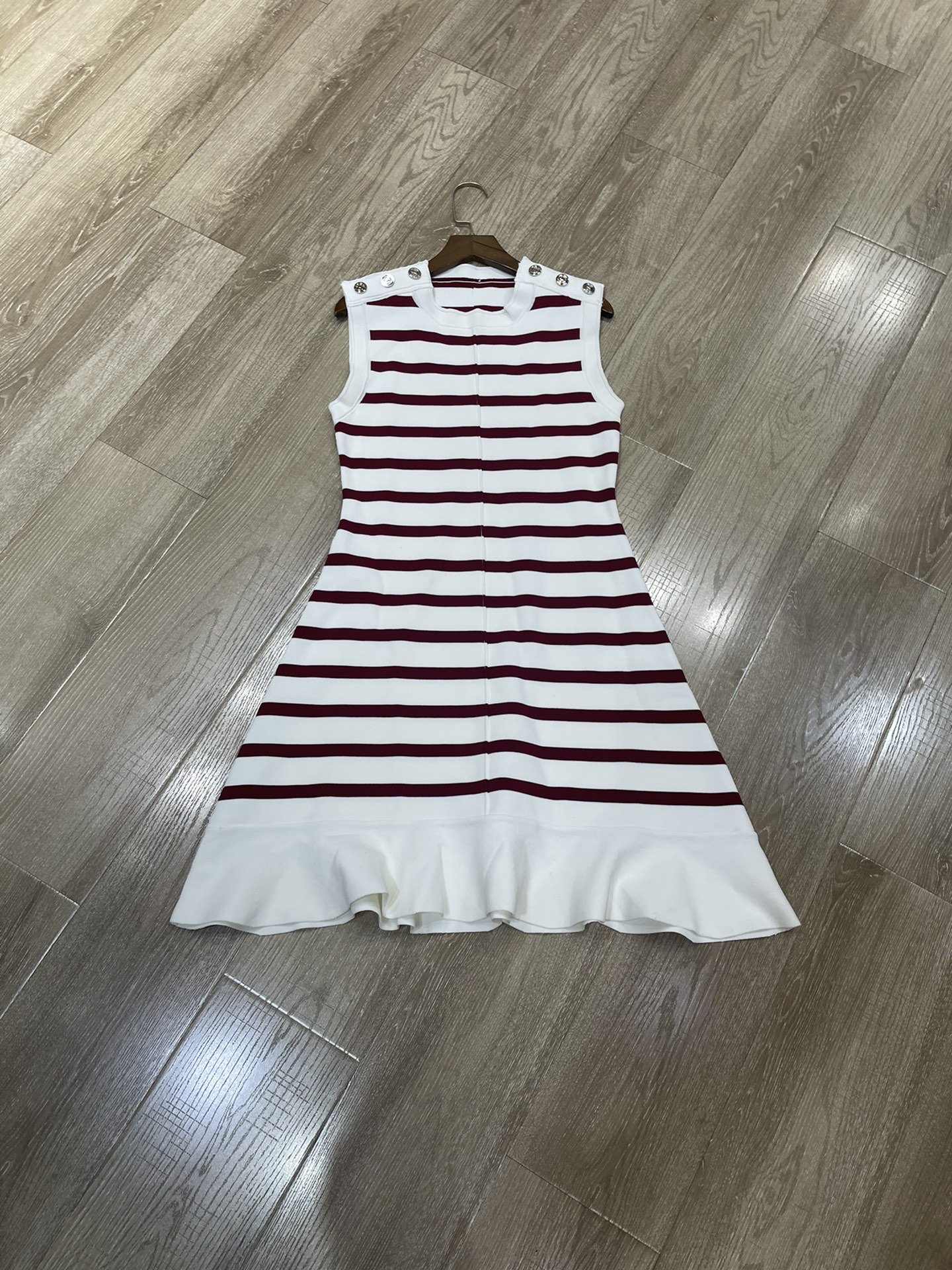 High-quality Women’s Clothes: Autumn Air-Synthesis Tires Striped Dress Set - 图片 1