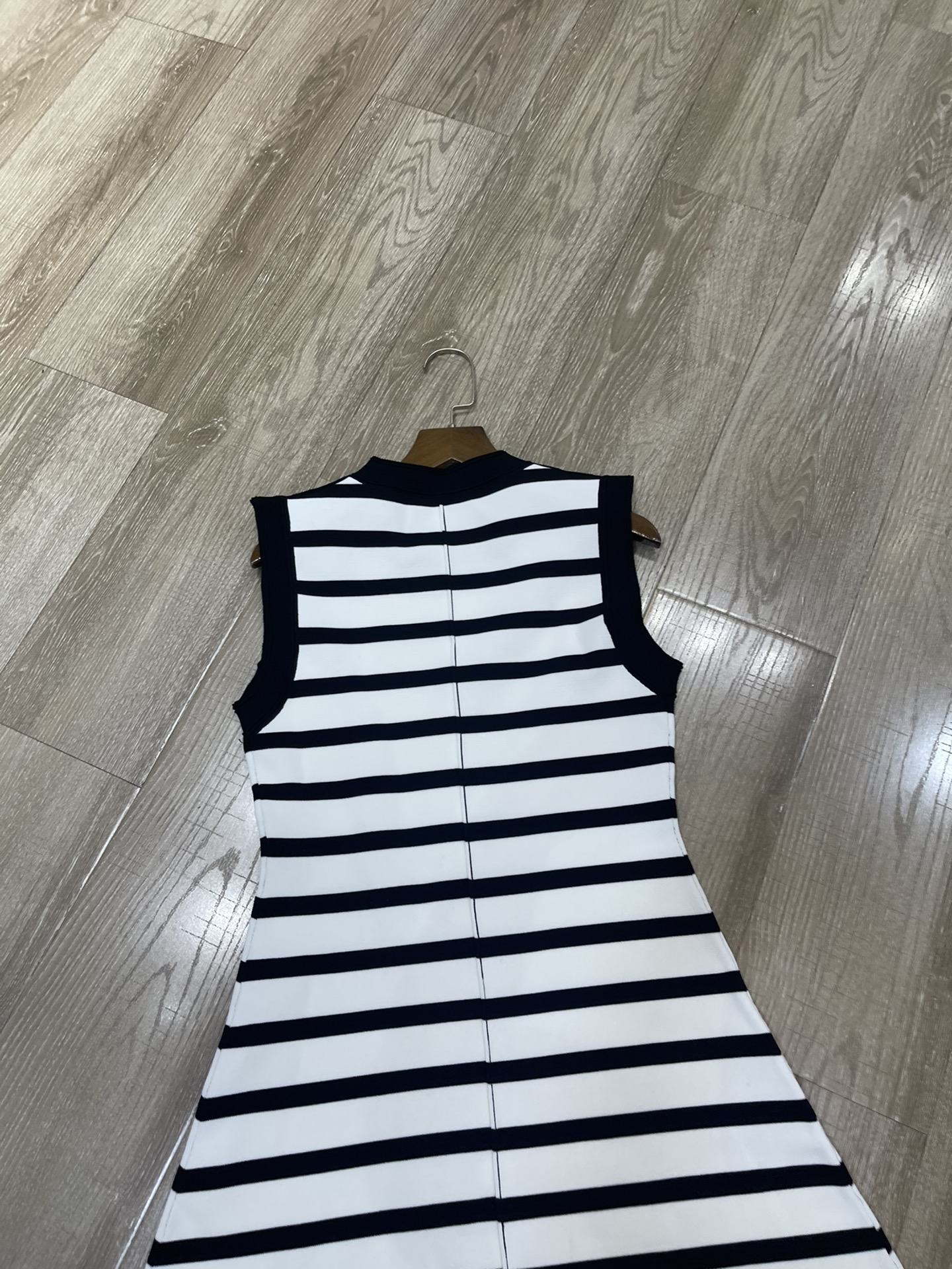 High-Quality Women’s Clothes: Autumn Air-Synthesis Tires Striped Dress in Sml Size - 图片 7