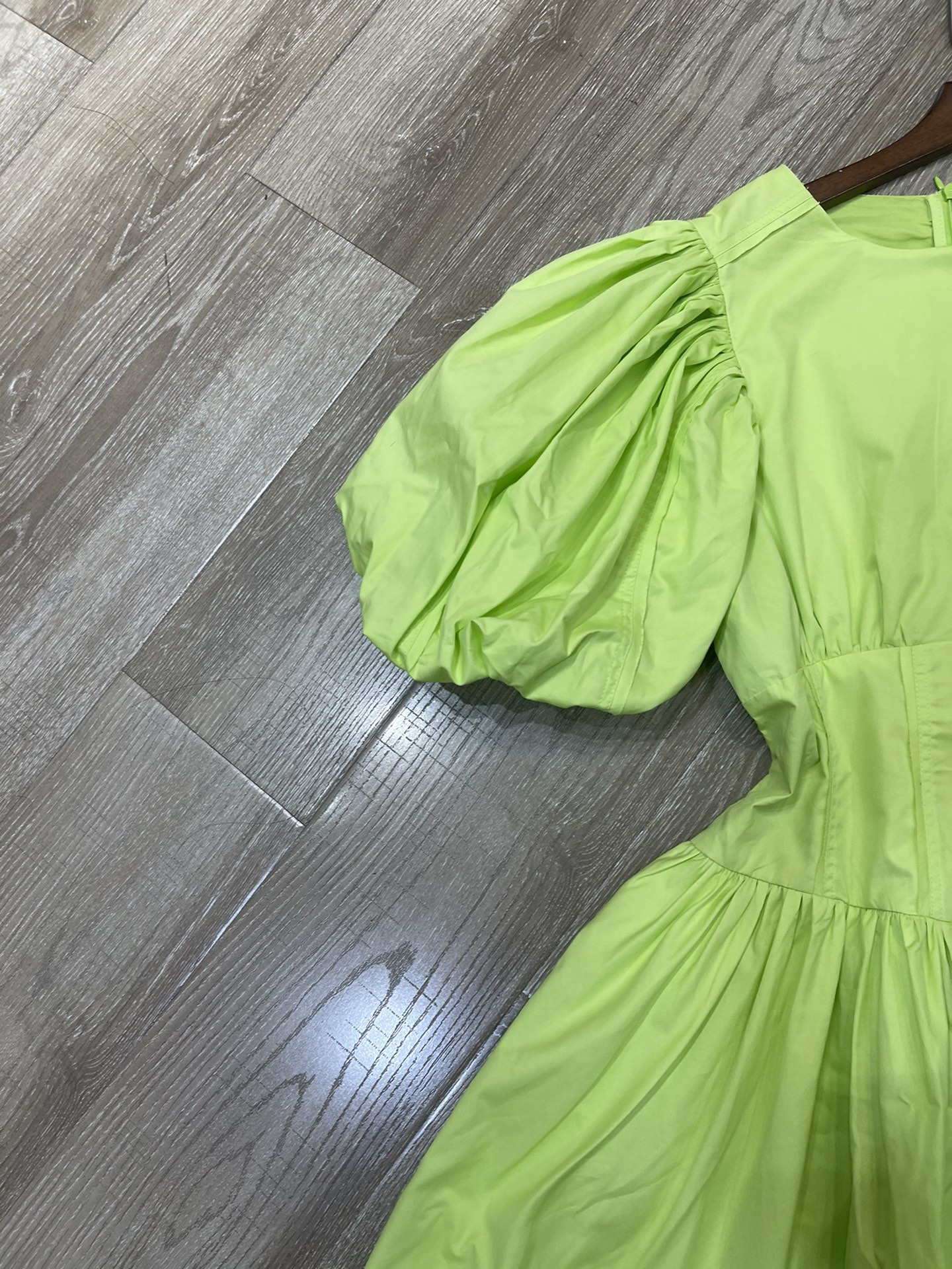 High-Quality Women’s Bubble-Sleeved Dress in P621 Z Family New Grail Collection - 图片 3