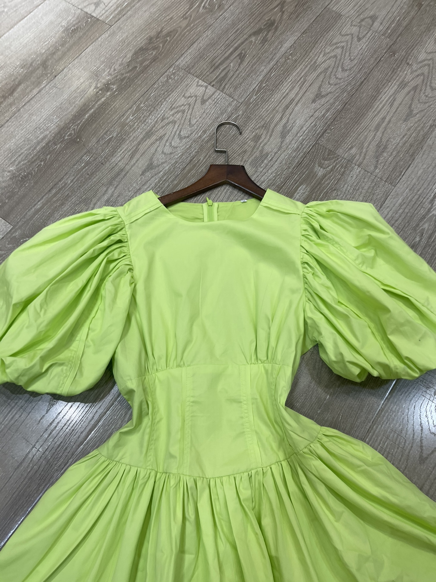 High-Quality Women’s Bubble-Sleeved Dress in P621 Z Family New Grail Collection - 图片 2