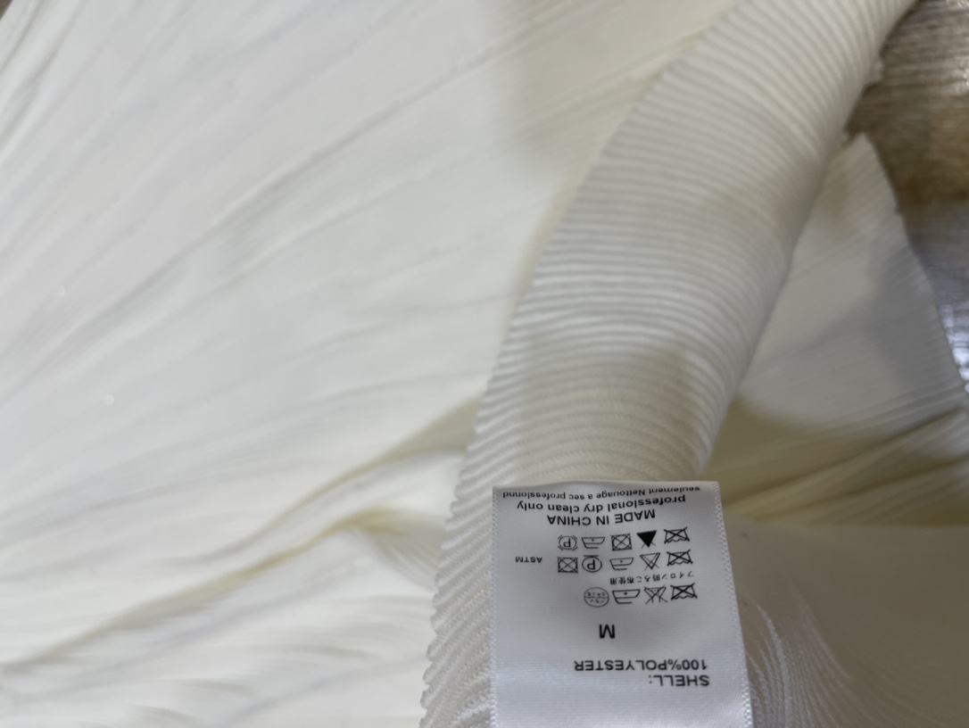 High-End Women’s Dresses: Maje Package vs. Polo Knitted Dress with Sml Eu Gymnasium Sleeve - 图片 8