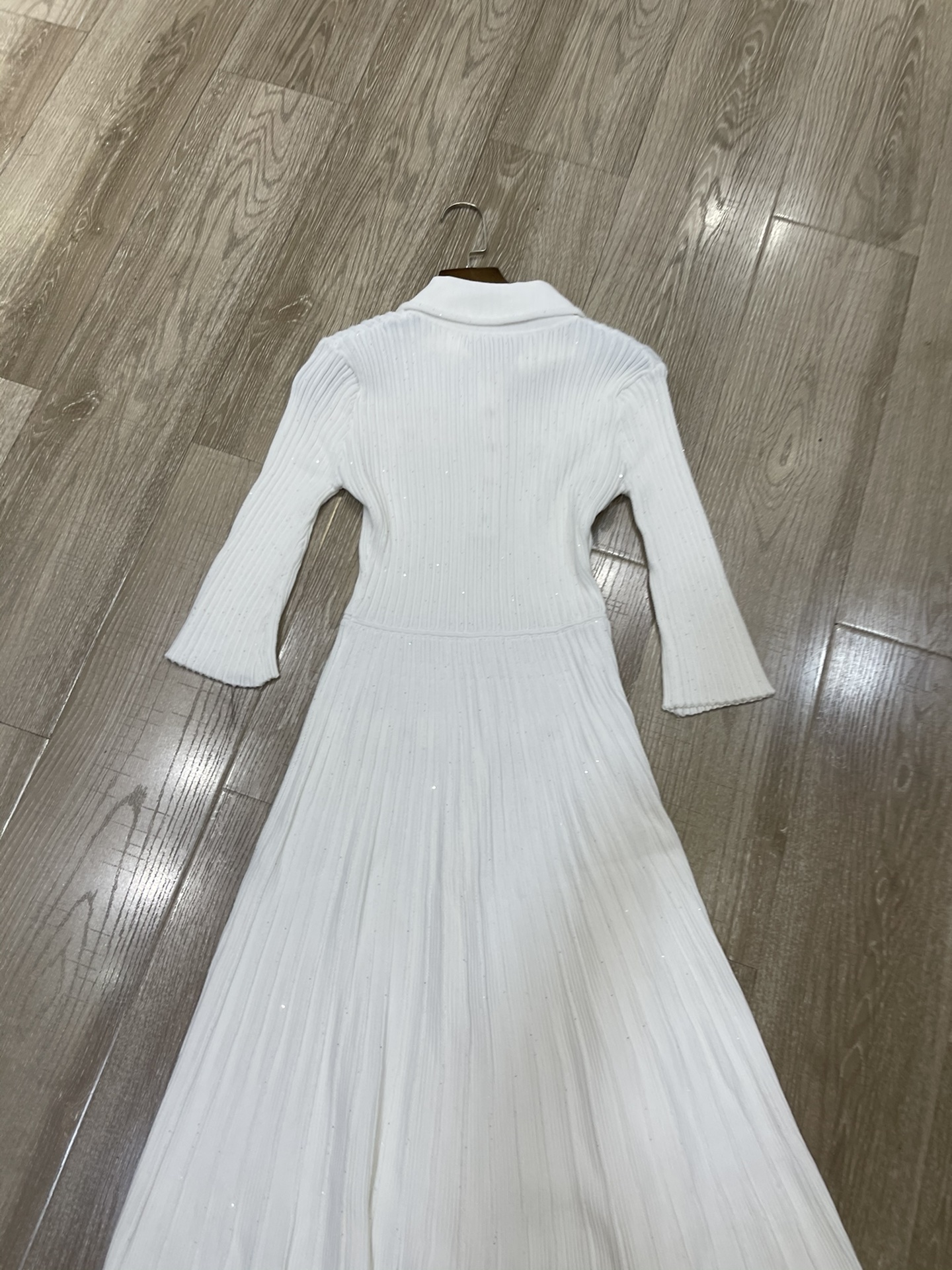 High-End Women’s Dresses: Maje Package vs. Polo Knitted Dress with Sml Eu Gymnasium Sleeve - 图片 7