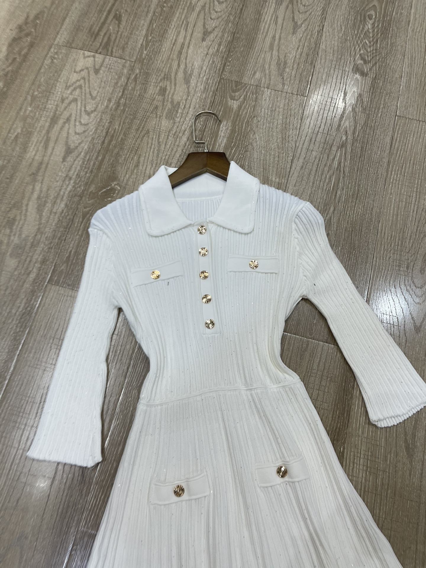 High-End Women’s Dresses: Maje Package vs. Polo Knitted Dress with Sml Eu Gymnasium Sleeve - 图片 2