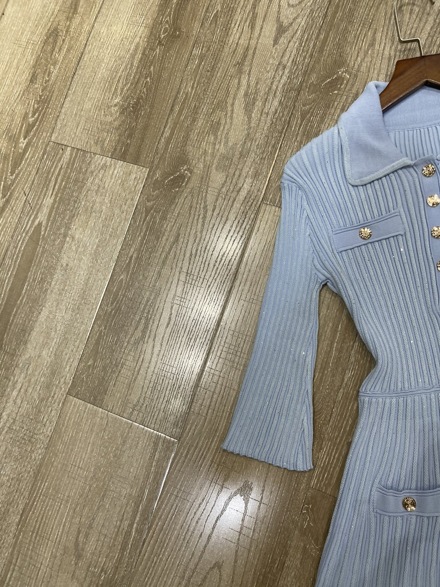 High-End Women’s Dresses: Maje Package vs. Polo Knitted Dress with Sml S-Width Sleeve - 图片 4