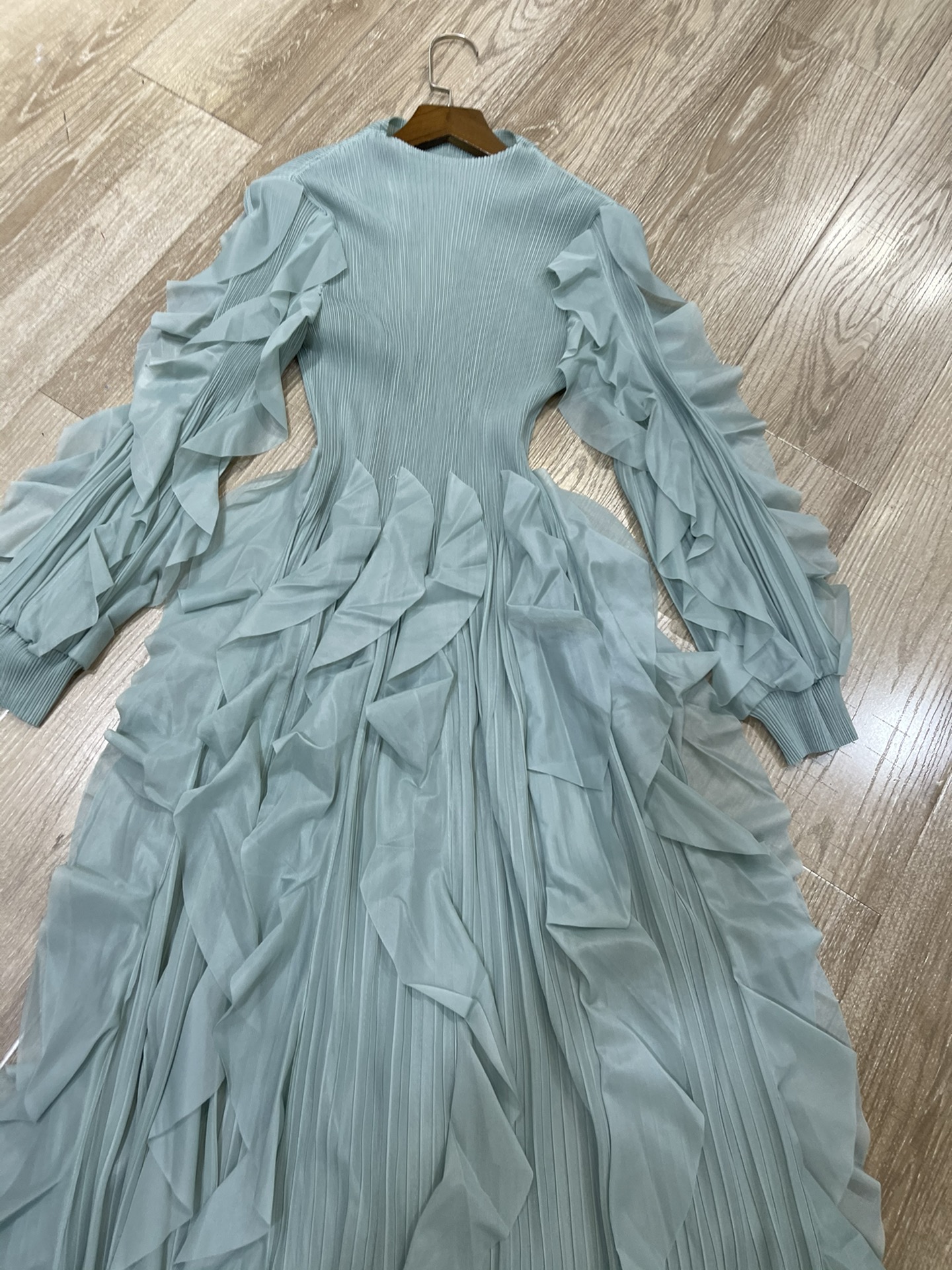 P588 High Quality Women’s Clothes in Colorful Three-Piece Sets. - 图片 2