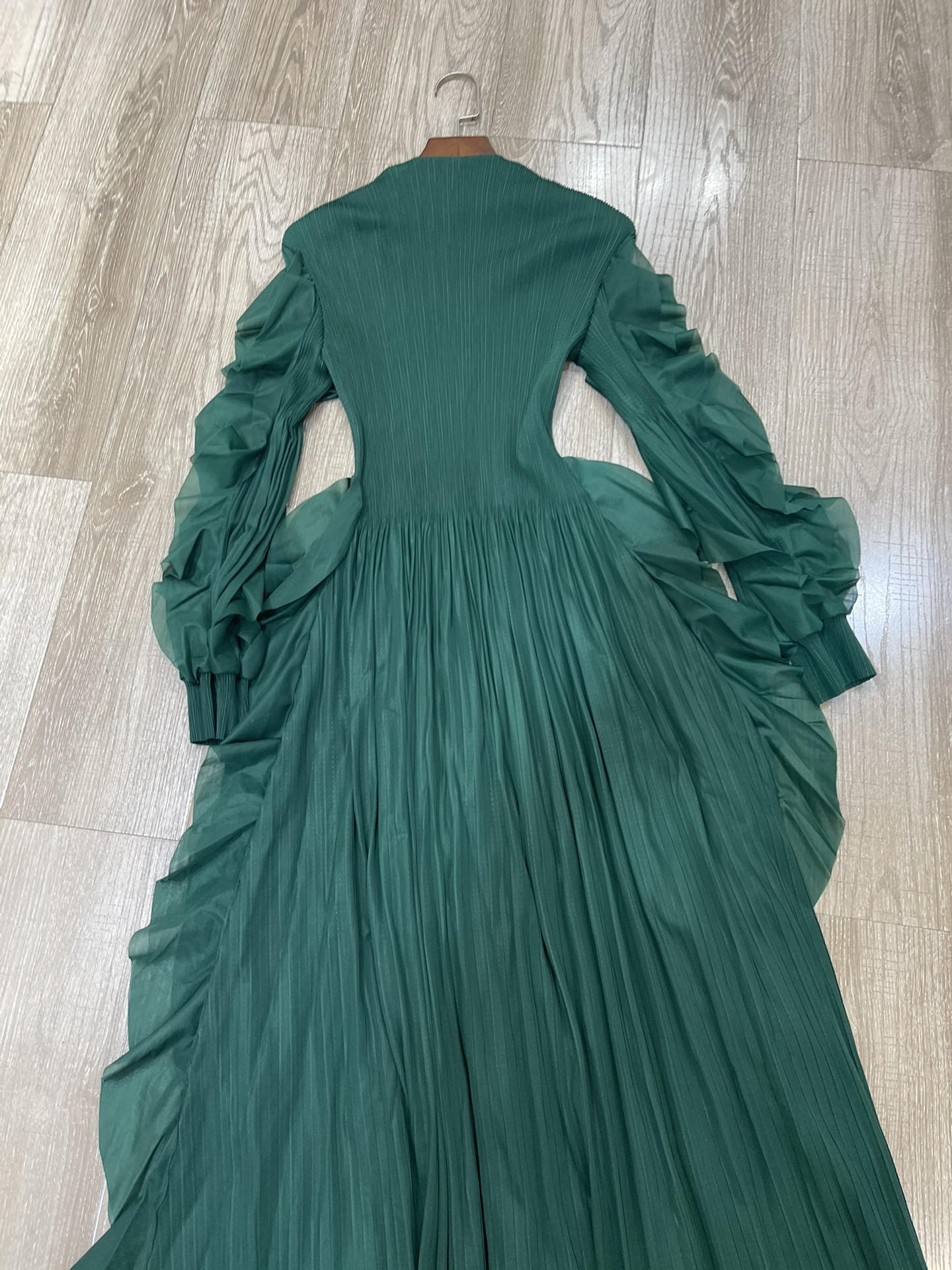 High-Quality Women’s Clothes with Three Hues in Packaging. - 图片 7