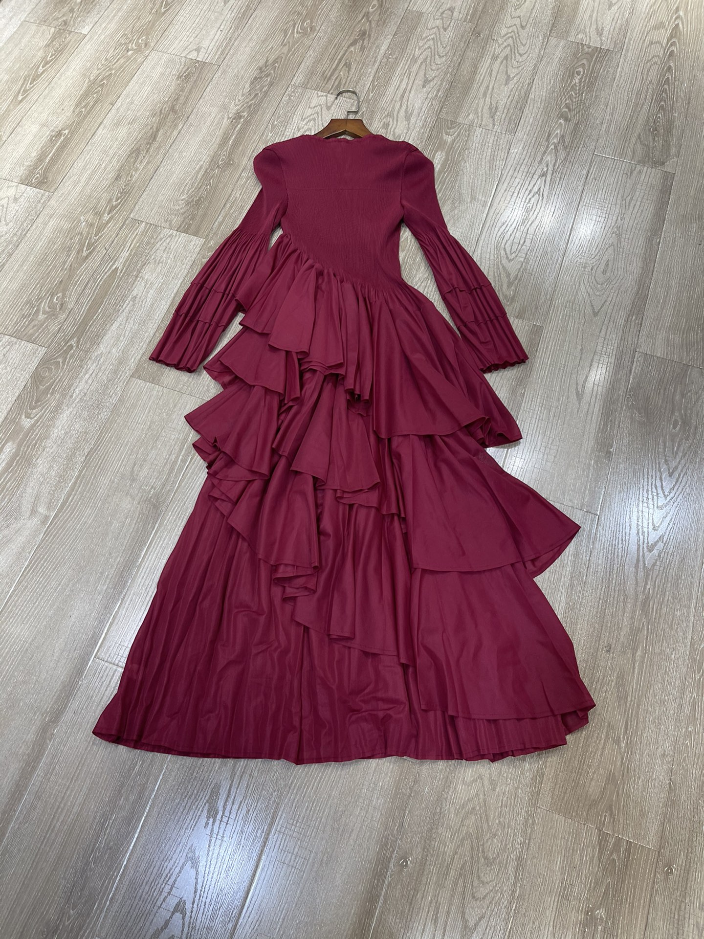 p588 high quality women’s clothes packed with three houses for life round-collar pressure is irregular - 图片 6