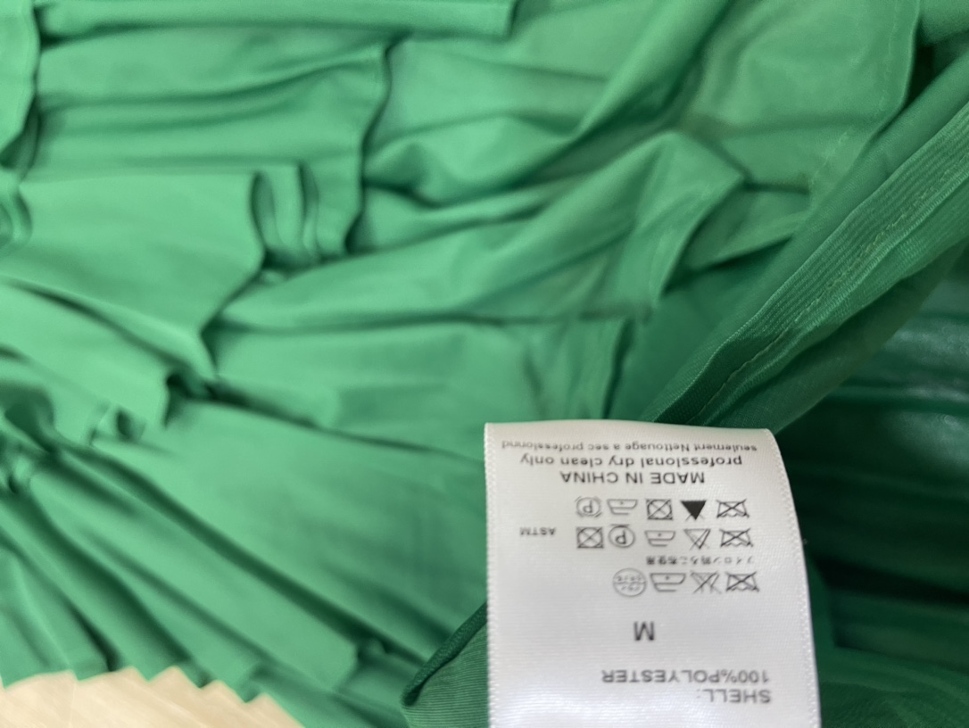 p588 high quality women’s clothes packed with three houses for life round-collar pressure is irregular - 图片 8