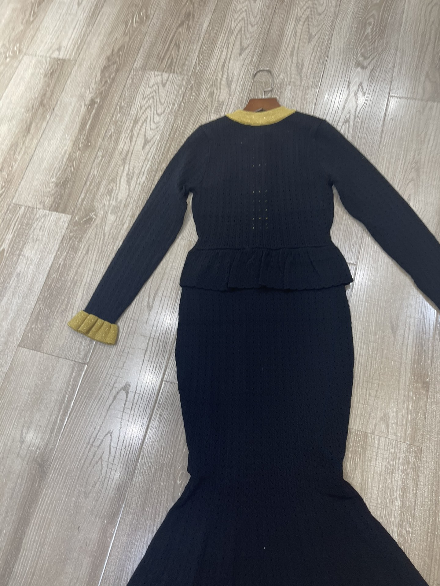 “High-End Quality Women’s White Hand-Knitted Fish Tail Dress by Self-Portrait 2025 for Commuting” - 图片 7