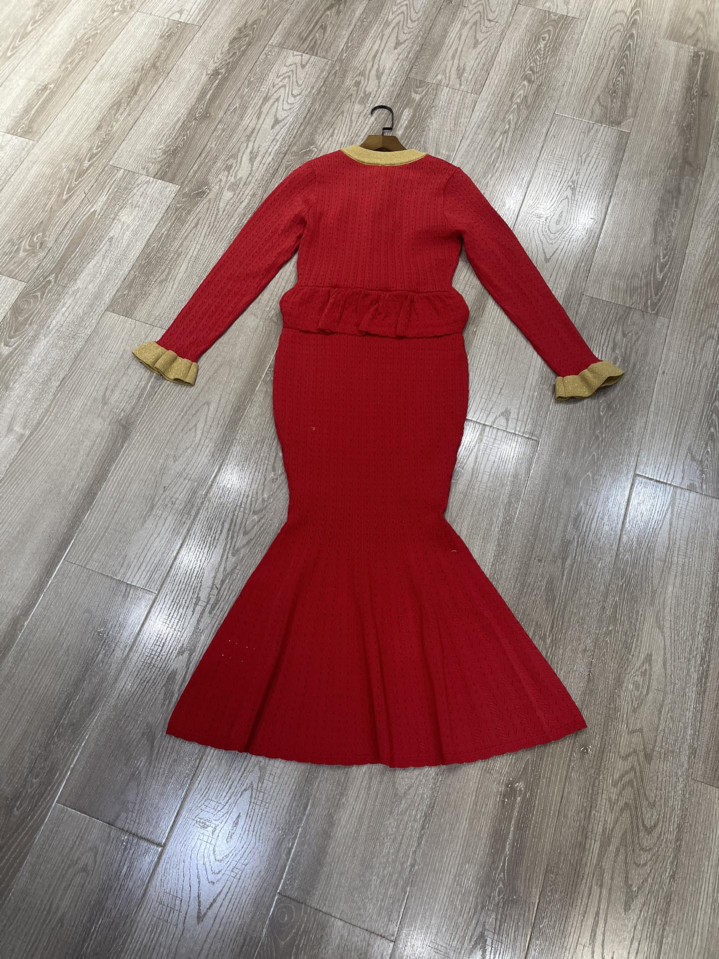 “2025 Pure White Hand-Knitted Fish Tail Women’s Dress for High-End Quality and Commuting” - 图片 6