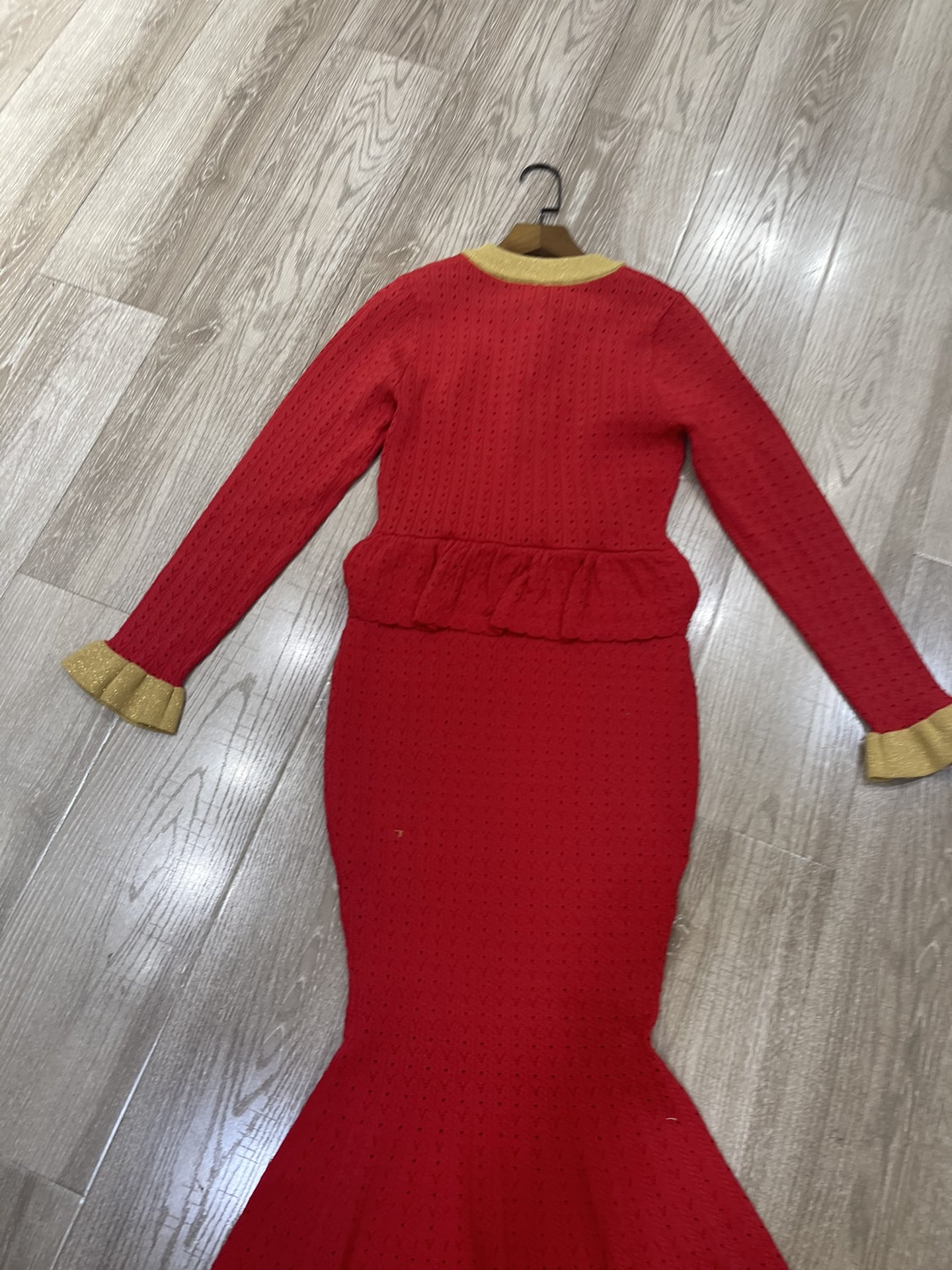 “2025 Pure White Hand-Knitted Fish Tail Women’s Dress for High-End Quality and Commuting” - 图片 7