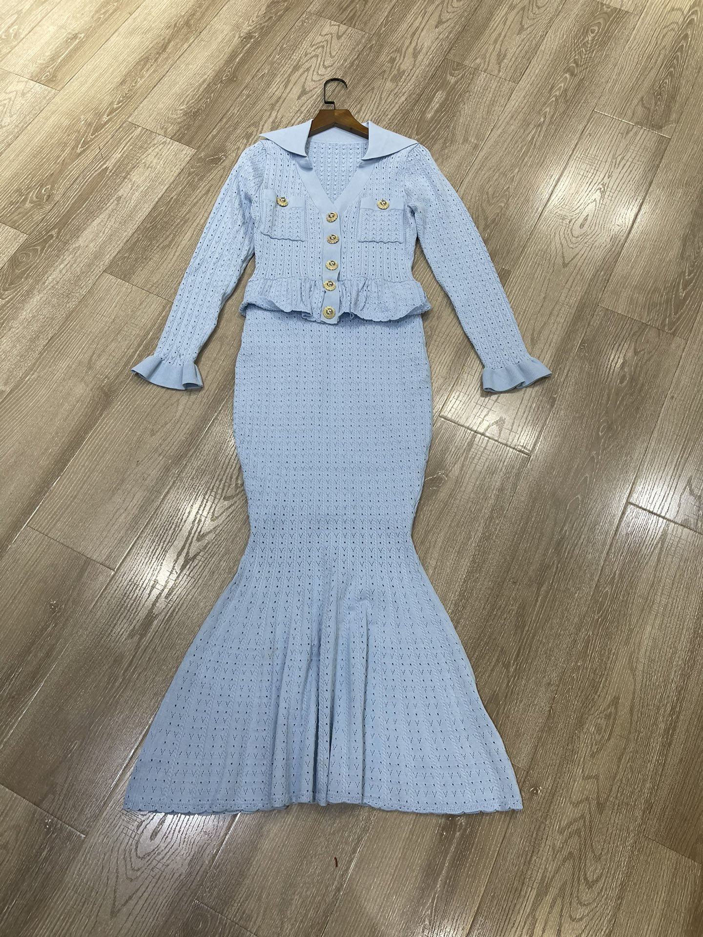 “Self-Portrait 2025: High-End Women’s Dress in Mist Blue Knitted Knits” - 图片 1