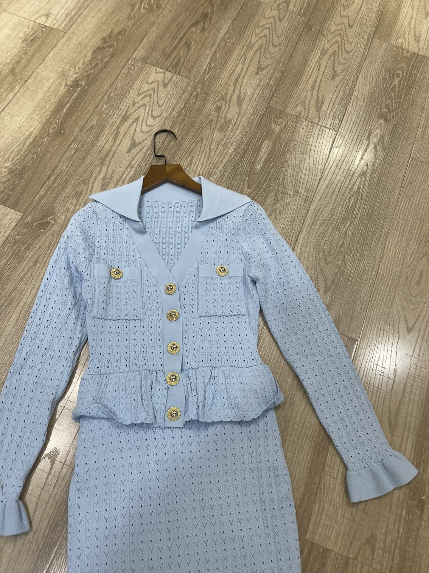 “Self-Portrait 2025: High-End Women’s Dress in Mist Blue Knitted Knits” - 图片 2