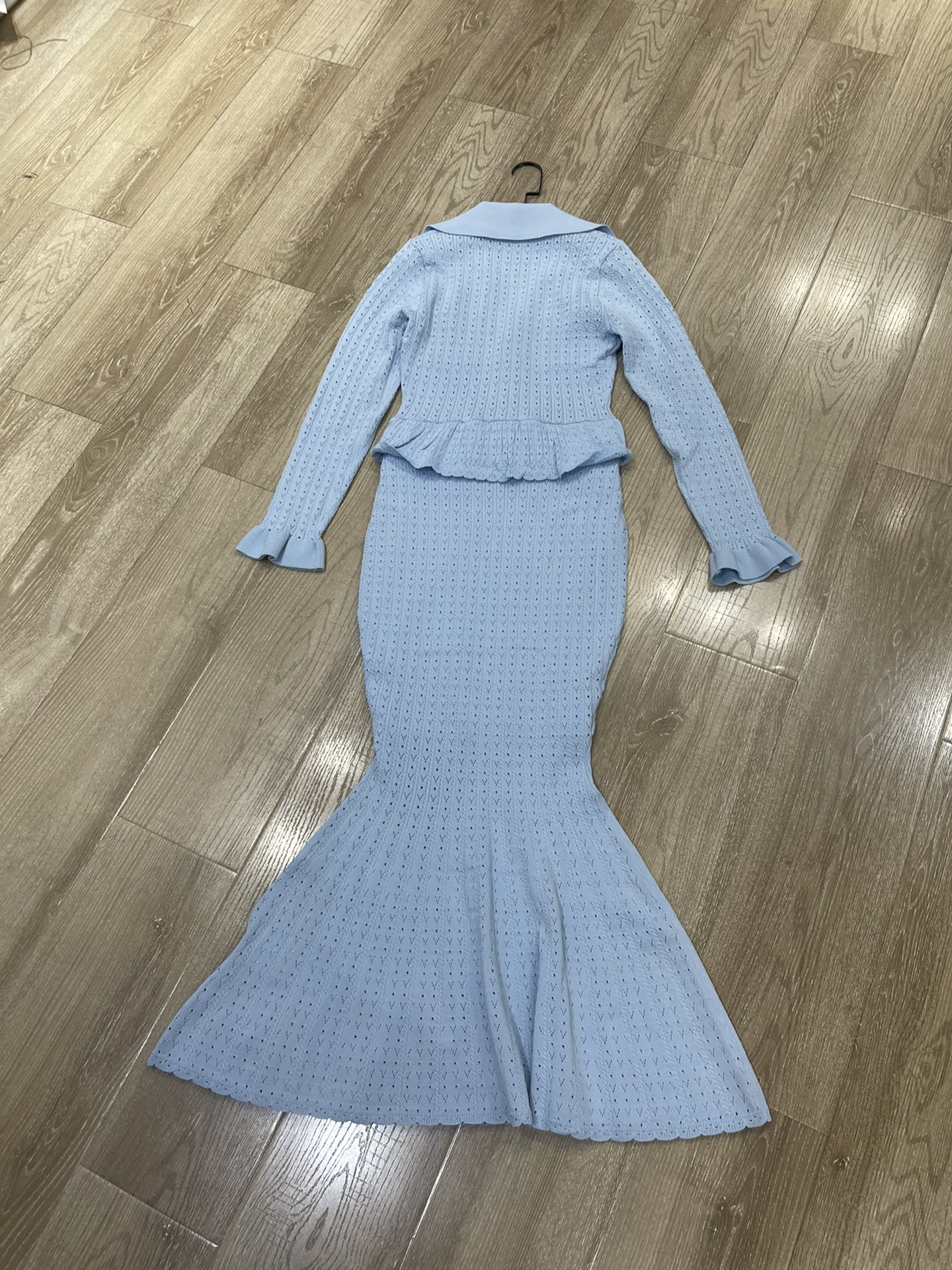 “Self-Portrait 2025: High-End Women’s Dress in Mist Blue Knitted Knits” - 图片 6