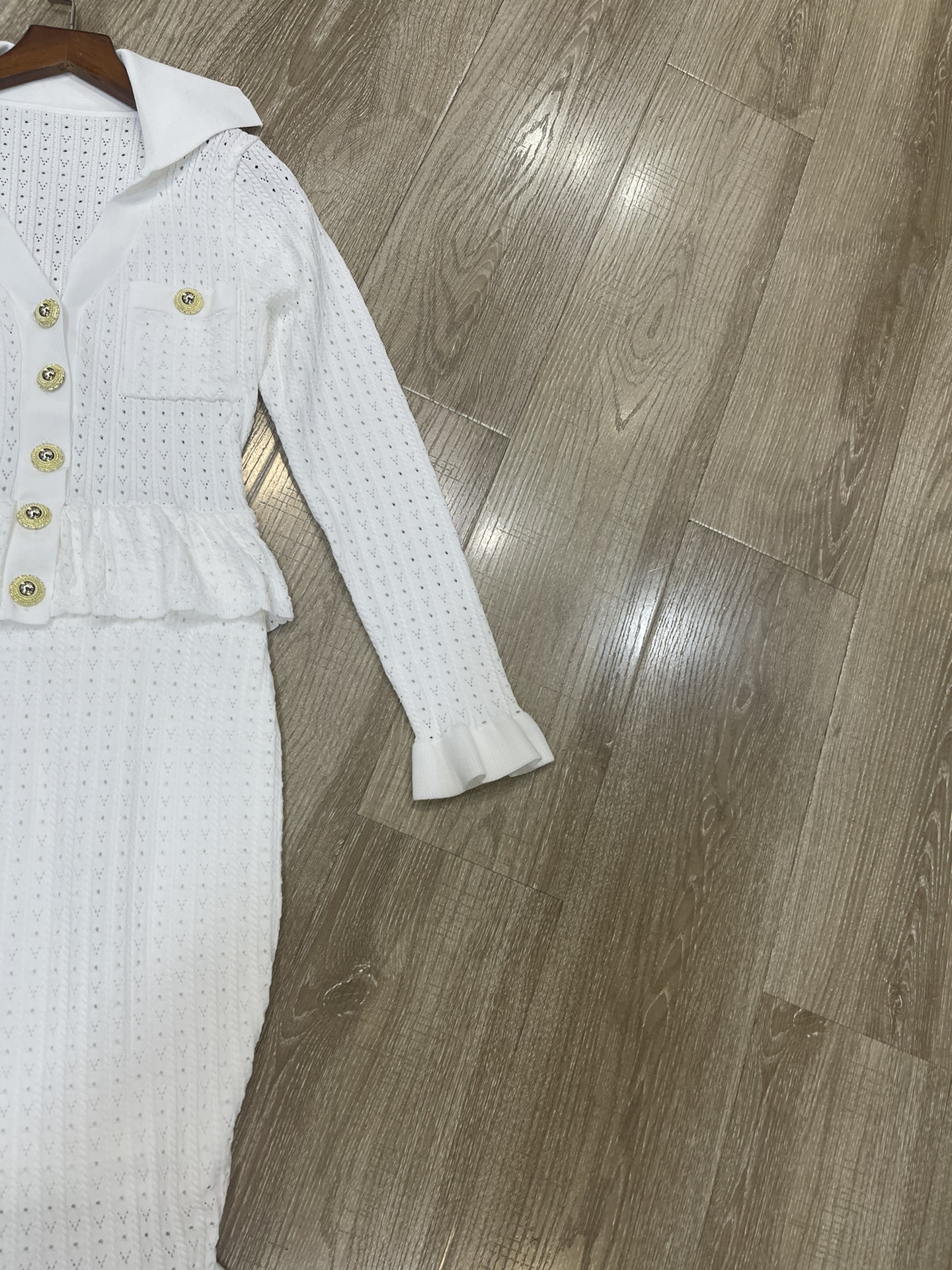 Title: P816 Self-Portrait 2025 Dress in Mist Blue Knitted Knits Summary: High-end women’s dress with V-neck, two knitted layers, and small size. - 图片 4