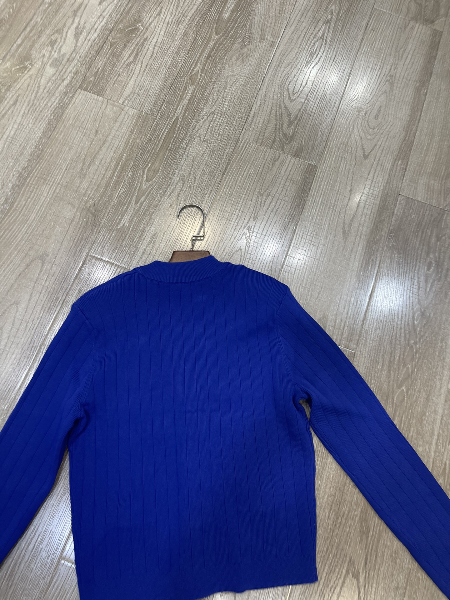 P480 High Quality Women ‘ s Clothes Packed with Balmai Gold Button knitting V-shirt sml - 图片 7