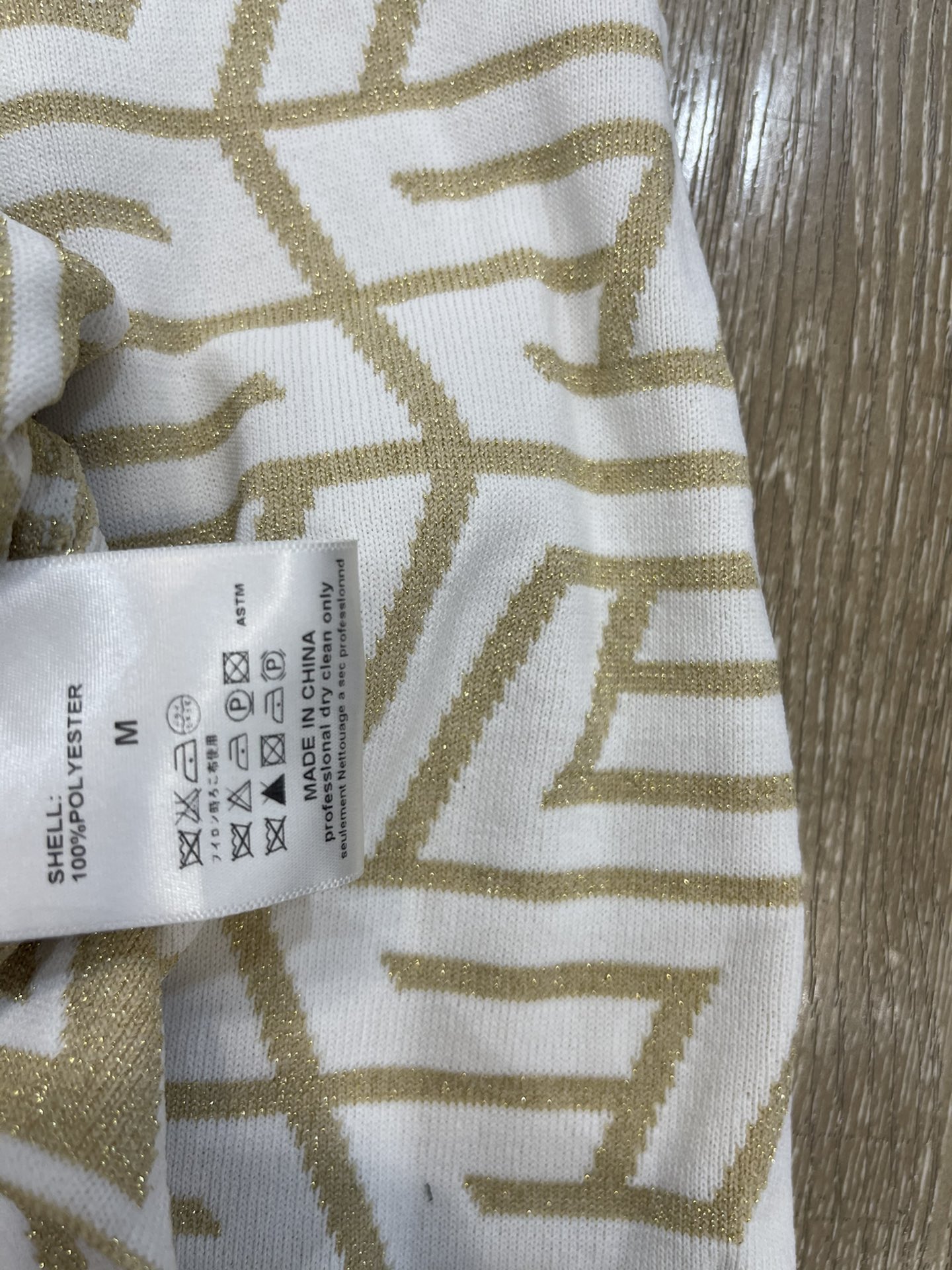 “High-End Women’s Dress with V-Neck, Knitted Design, and Small Fragrance – Product Description” - 图片 8