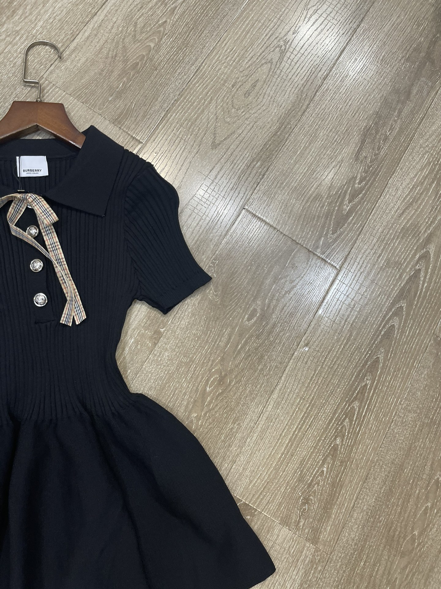 “2025 New Year’s School Women’s Clothes: High Quality Polo, Bowing, Knitting, SML Packaging” - 图片 4