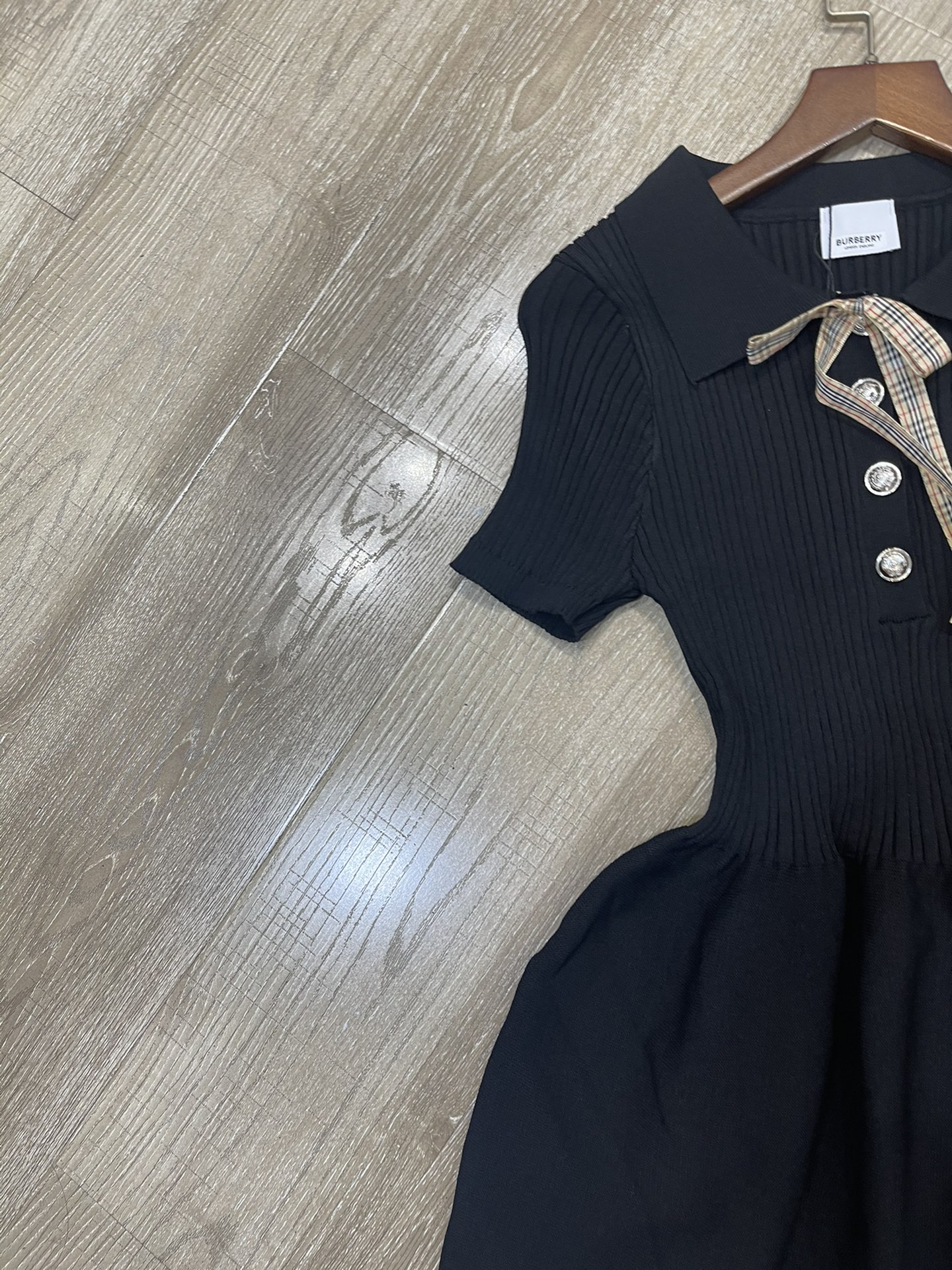 “2025 New Year’s School Women’s Clothes: High Quality Polo, Bowing, Knitting, SML Packaging” - 图片 3