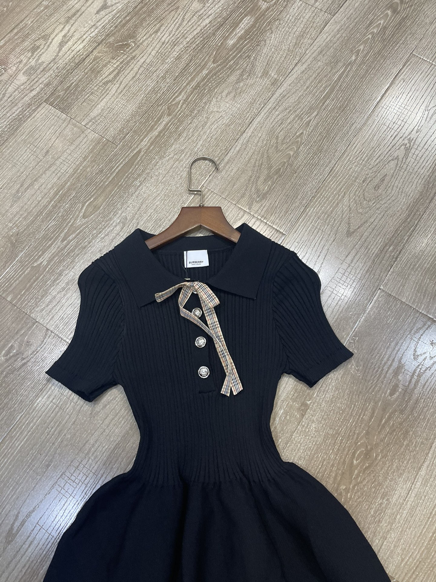 “2025 New Year’s School Women’s Clothes: High Quality Polo, Bowing, Knitting, SML Packaging” - 图片 2