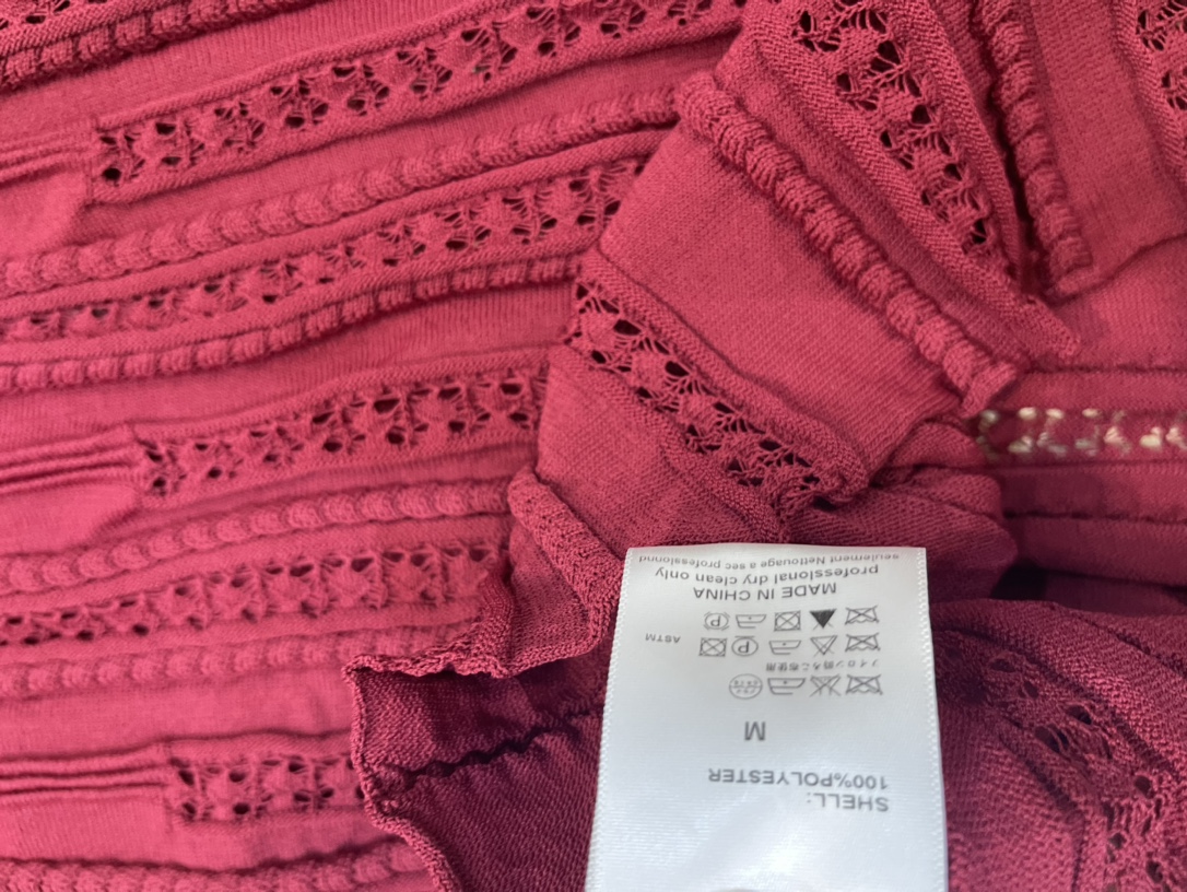 “High-End Women’s Clothes: Sandro French-Style Dress with Metal Buttons and Knitted Skirt 2025 Collection” - 图片 8