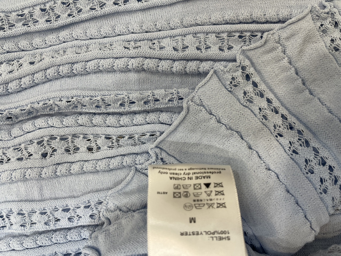 Sandro French-Style Women’s Clothing Collection: Fine-Fro-Sensor Metal Buttoned Dress & Knitted Skirt 2025 - 图片 8