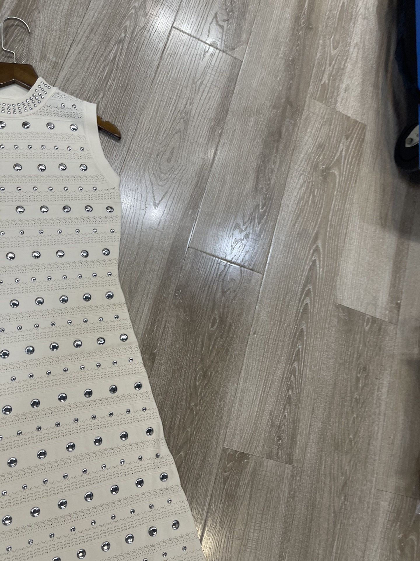 p708 High-end quality women’s dress packaged with Sandro’s new cuffless nails for 2025, sml - 图片 4