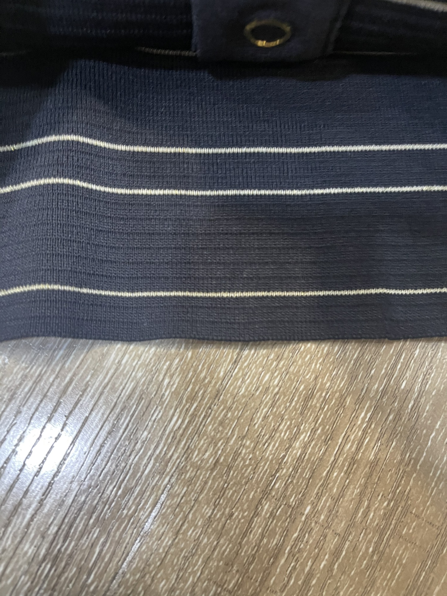 Title: Women’s High-Quality Suit with SSP60 Korea Lining Summary: New early autumn suit features long-sleeved sweater jacket in sml size. - 图片 5