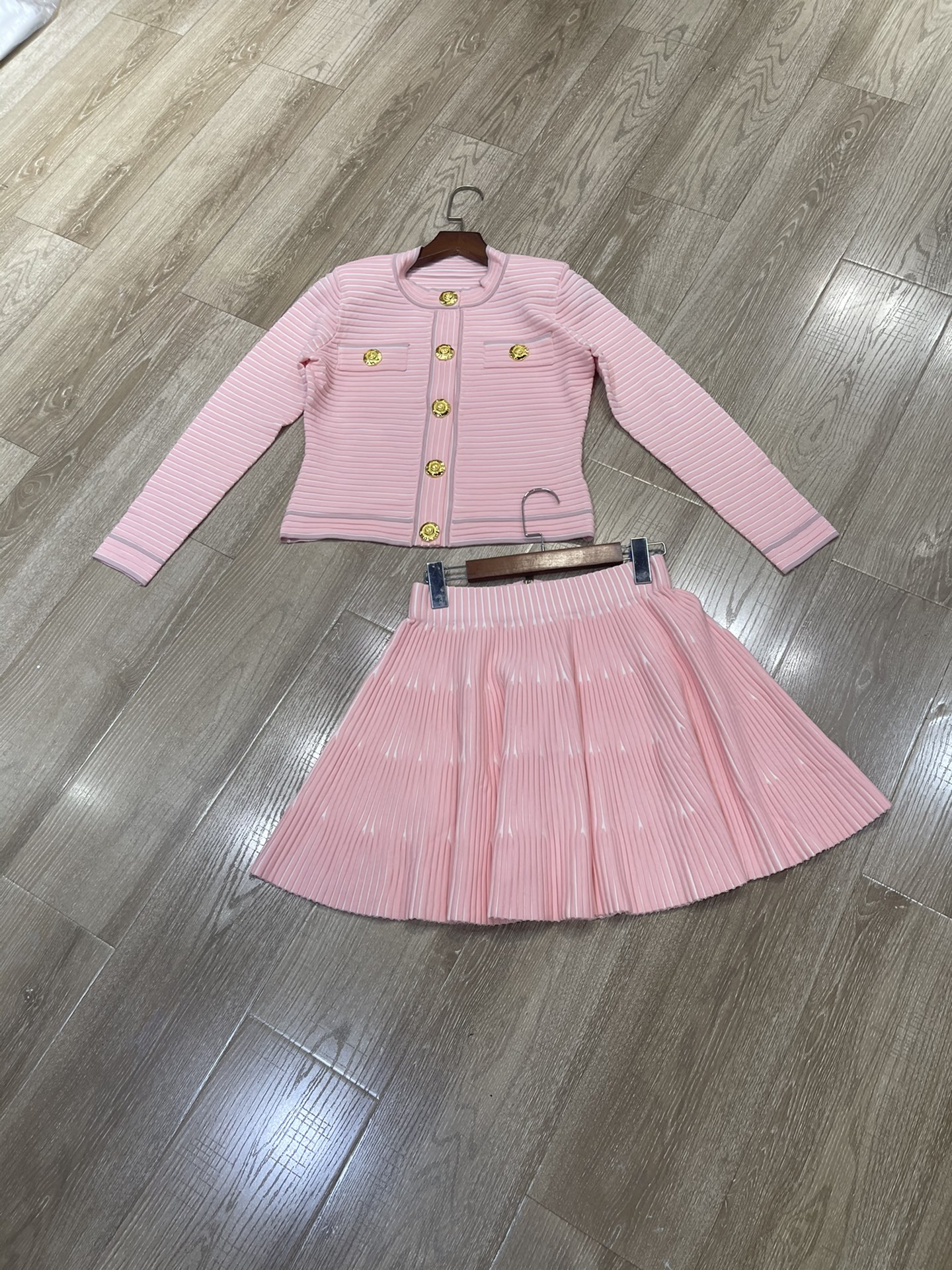 Stylish Women’s Outfits: P864 Sets, Open Shirts, Semi-Skirts, High-Quality Fashion for B’s New Cash. - 图片 1
