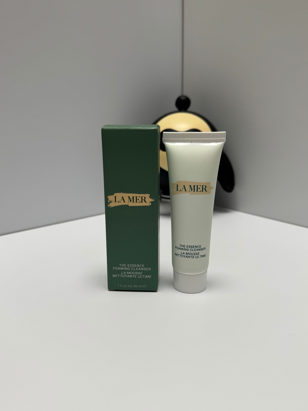 ¡15! (Nota del pedido: muestra de limpiador facial La Mer 30ml) Limpiador facial La Mer versión nueva con textura exfol…