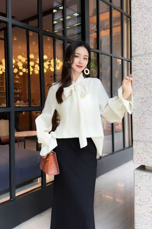 Elegant Women's Wool Blouse with Ribbon Tie - Versatile & Chic Top 1 Elegant Women's Wool Blouse with Ribbon Tie - Versatile & Chic Top
