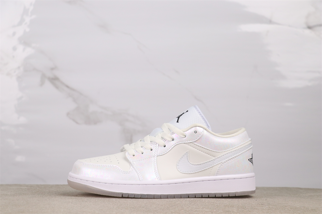 乔丹/Air Jordanaj1 AJ1 乔丹1代 乔1 乔1低帮系列 AIR JORDAN 1 LOW 货号:HF4080-001 乔1低帮蛇年幻影足球灰 ( 36 36.5 37.5 38 38.5 39 40 40.5 41 42 42.5 43 44 44.5 45 46)