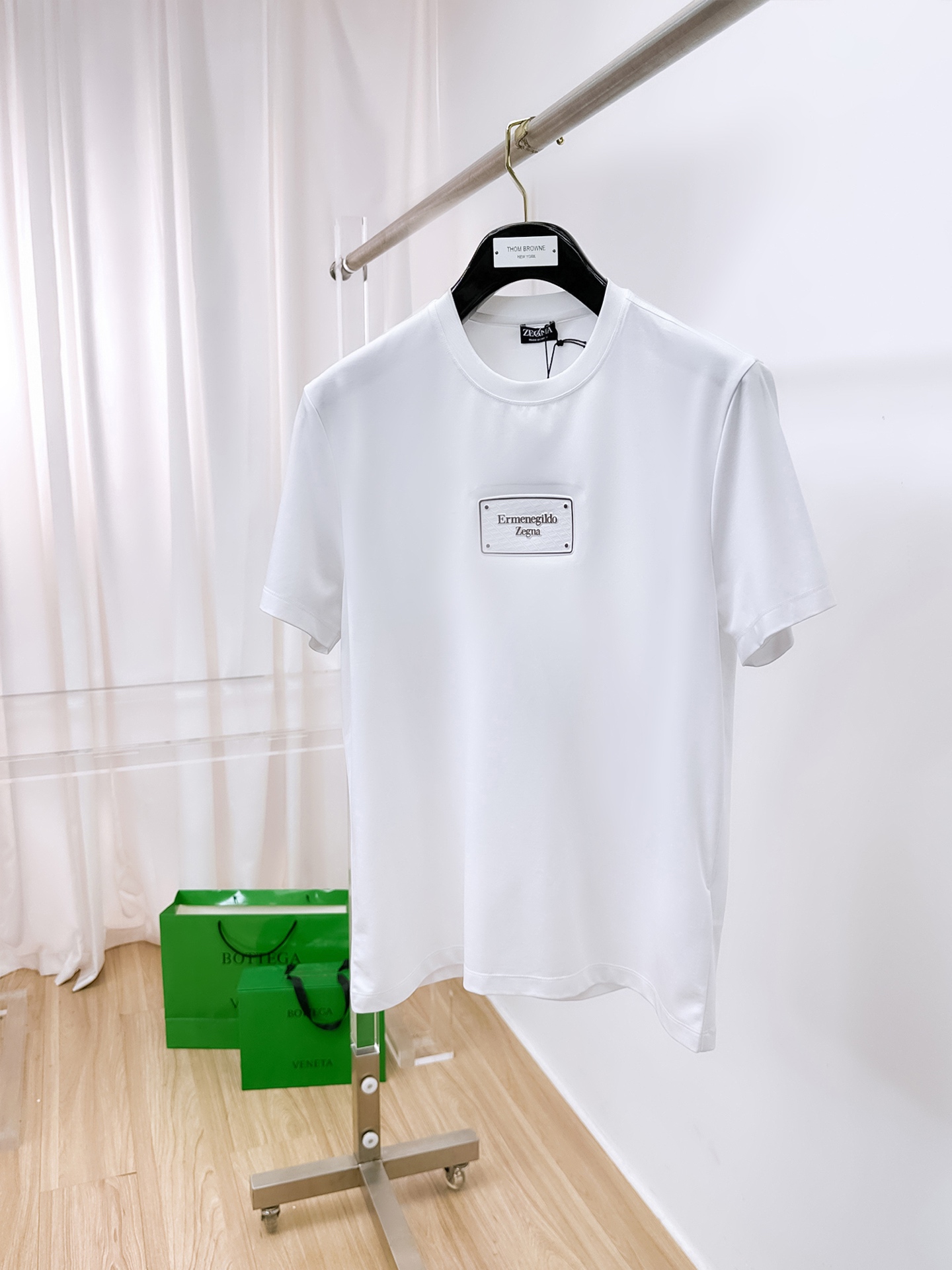 NO:426986,Jenia Top quality new short-sleeved products!  Selected 100 double-sided mercerated cotton fabrics, soft to the touch. Top imported private goods, fashionable design, trendy short sleeves, undeniable quality, excellent effect on the upper body, the same style as the luxury official website!  Size M-3XL, zegna, T-shirt, alexander wang19860909杰尼亚 顶级品质 款新品短袖！精选100支双面丝光棉面料,手感柔软.顶级进口私货,时尚设计潮流短袖,不失奢华 品质毋庸置疑 上身效果超赞,奢华官网同款！尺码M-3XL,,zegna,T-shirt,alexander wang,Men's clothing