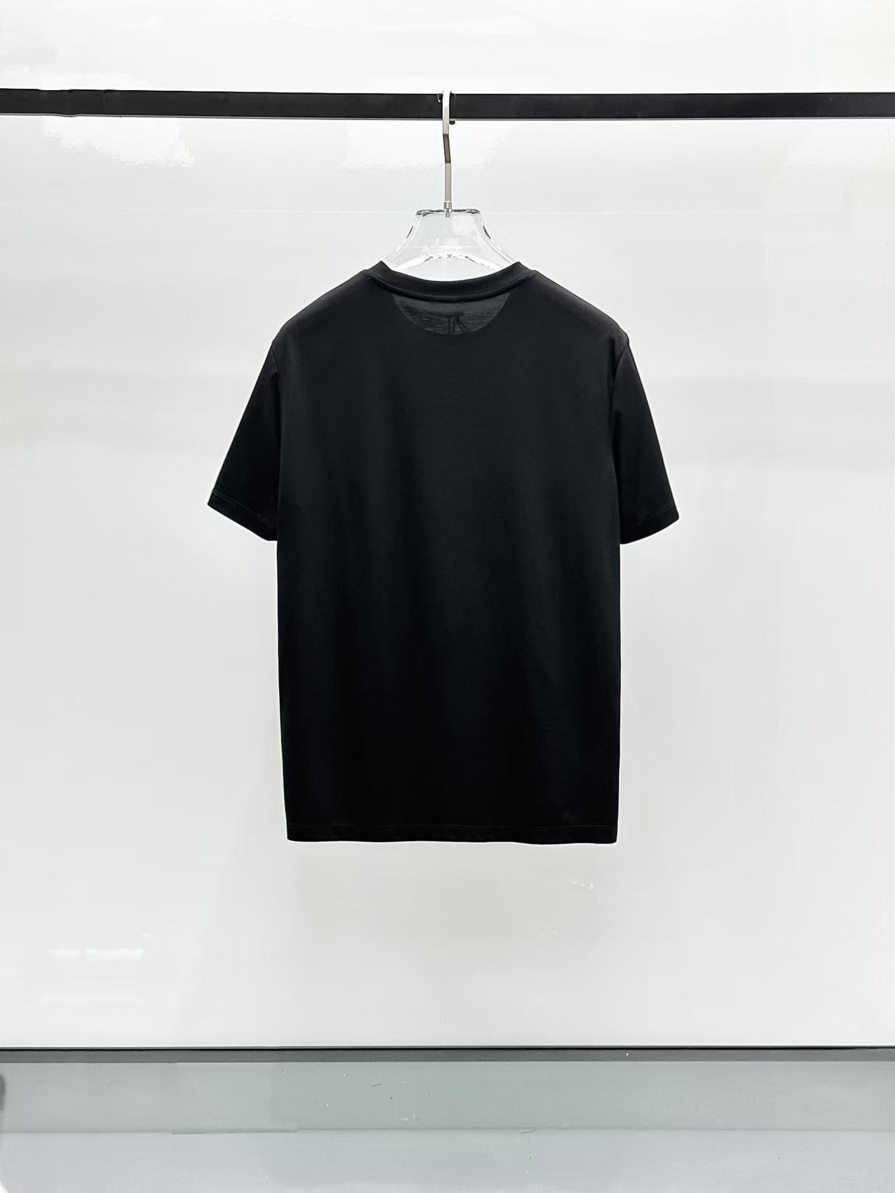  杰尼亚 顶级品质 2025款新品短袖！精选100支双面丝光棉面料，手感柔软。顶级进口私货，时尚设计潮流