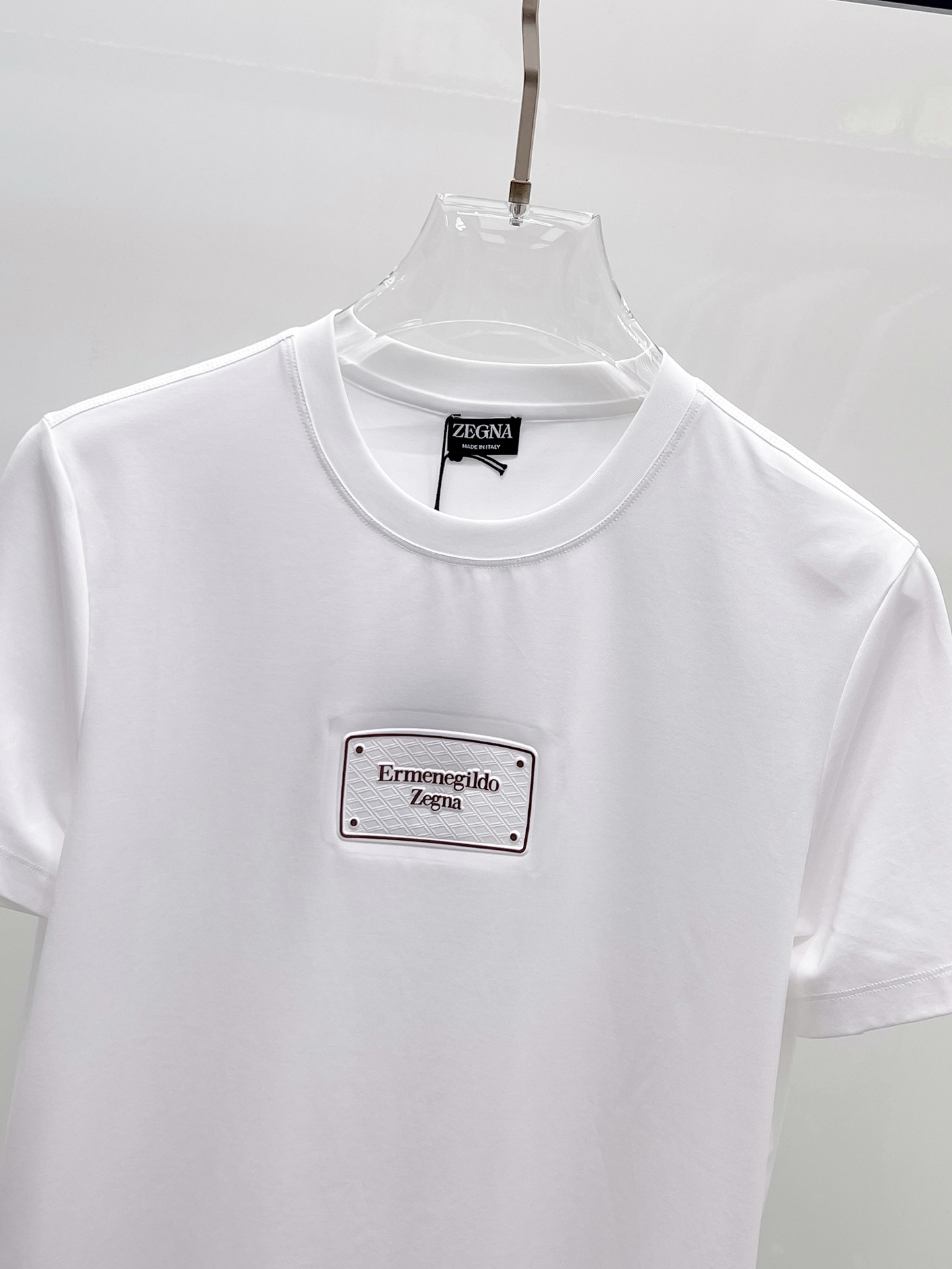  杰尼亚 顶级品质 2025款新品短袖！精选100支双面丝光棉面料，手感柔软。顶级进口私货，时尚设计潮流