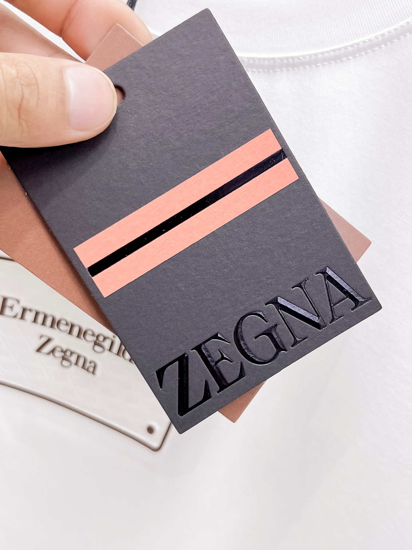  杰尼亚 顶级品质 2025款新品短袖！精选100支双面丝光棉面料，手感柔软。顶级进口私货，时尚设计潮流