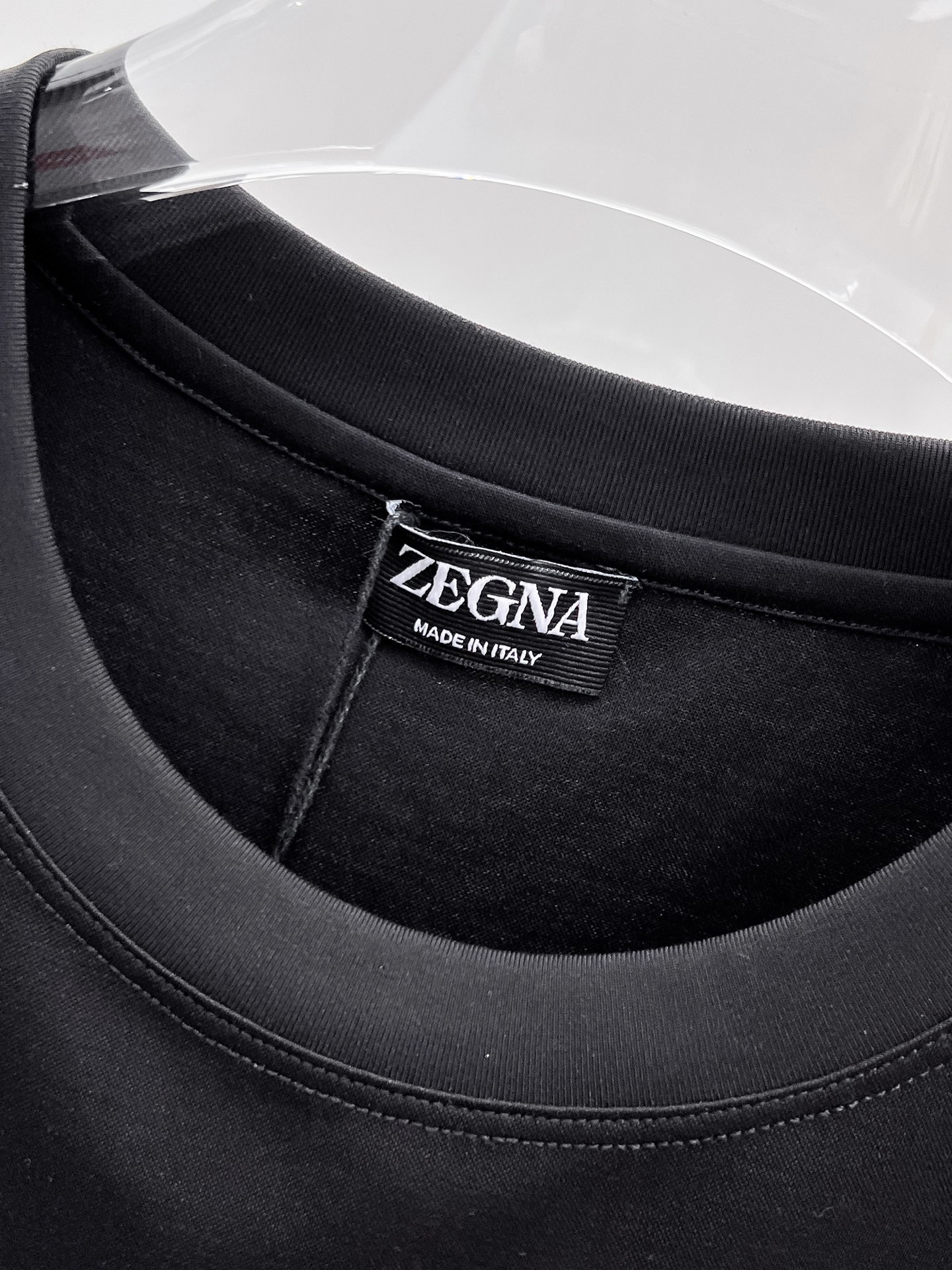  杰尼亚 顶级品质 2025款新品短袖！精选100支双面丝光棉面料，手感柔软。顶级进口私货，时尚设计潮流