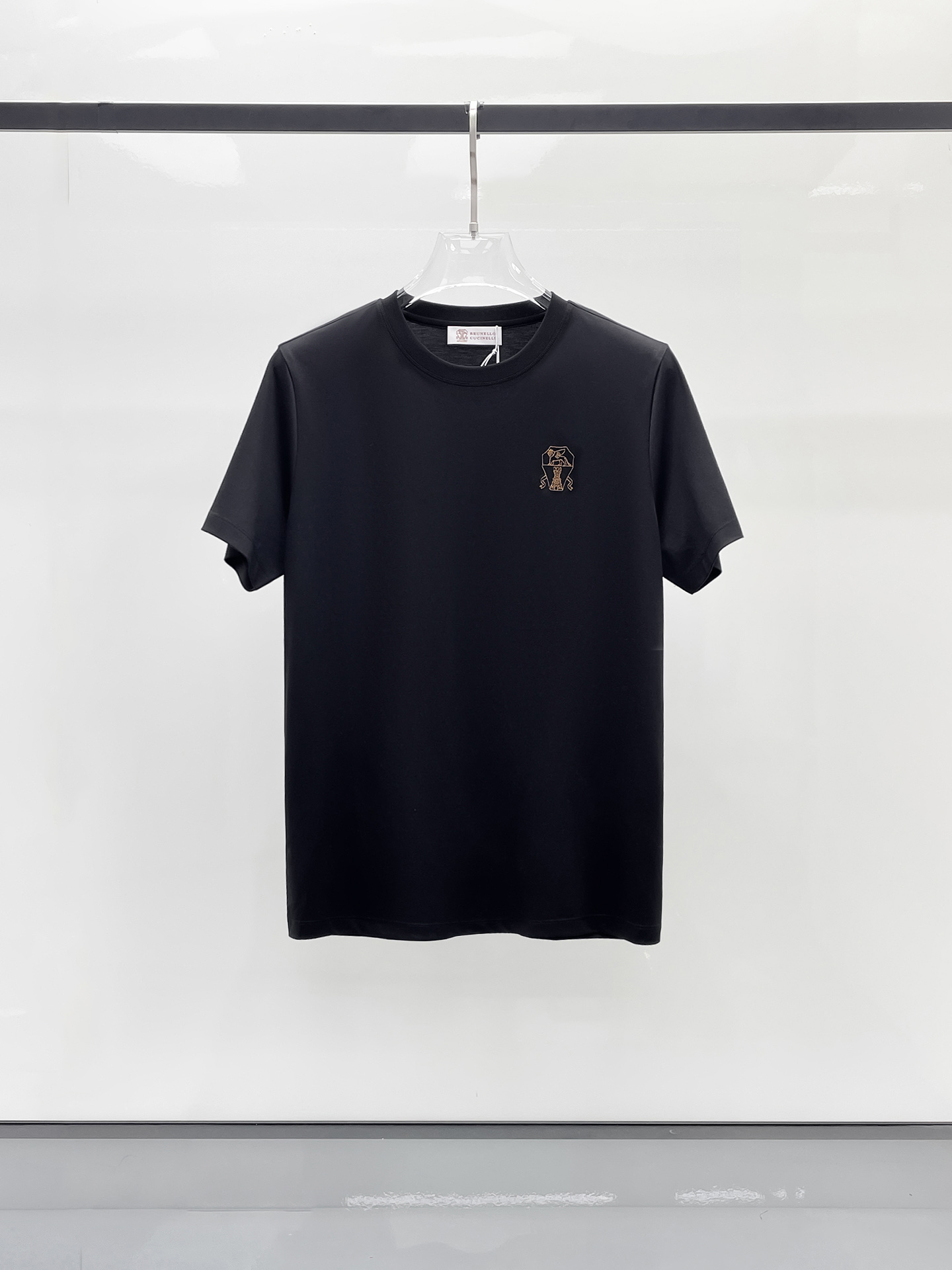  BC 2025春夏新款首发专柜最新款圆领短袖 高端订制 设计前卫时尚！品牌logo重工艺设计 高端定制