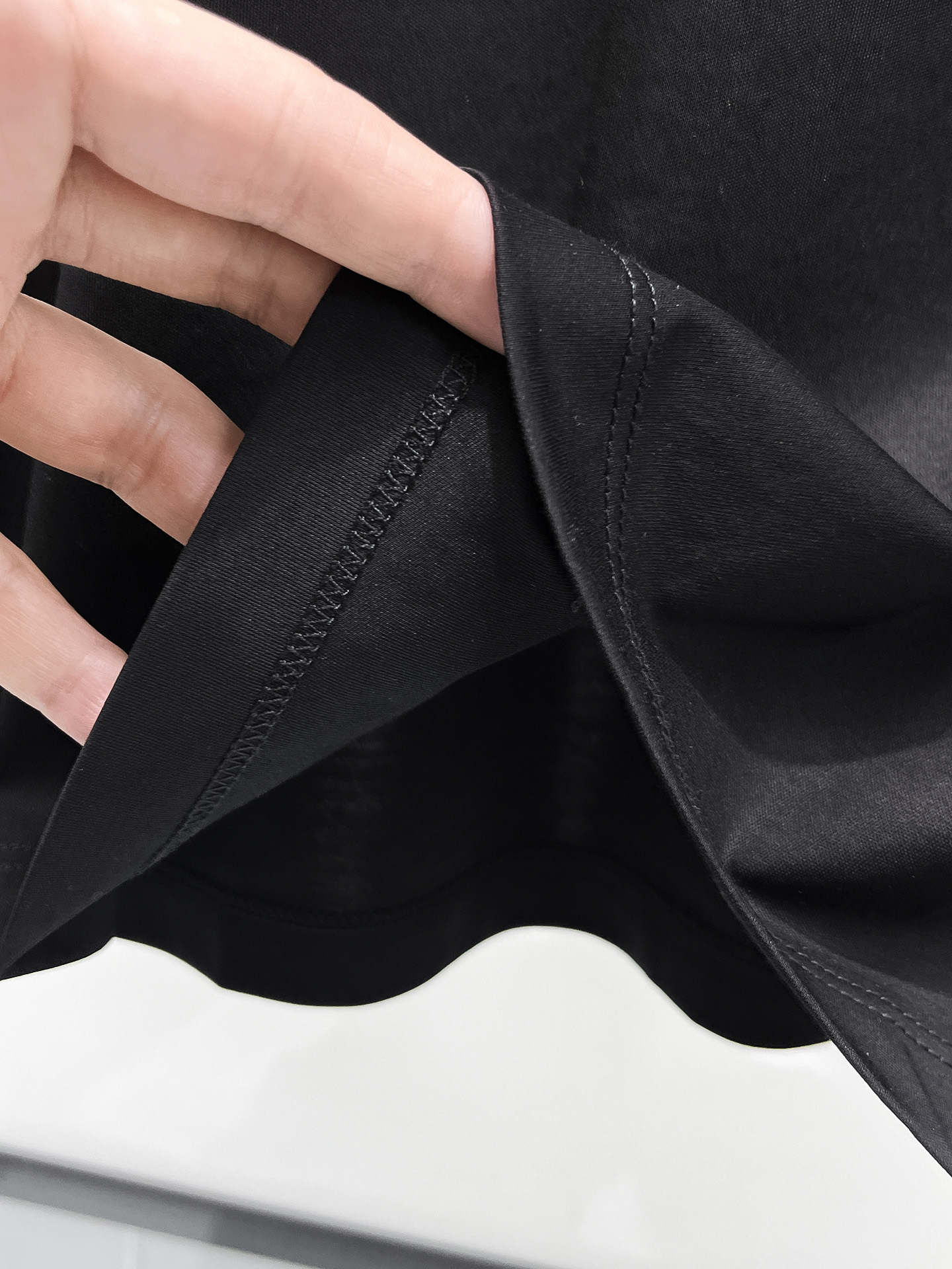  BC 2025春夏新款首发专柜最新款圆领短袖 高端订制 设计前卫时尚！品牌logo重工艺设计 高端定制