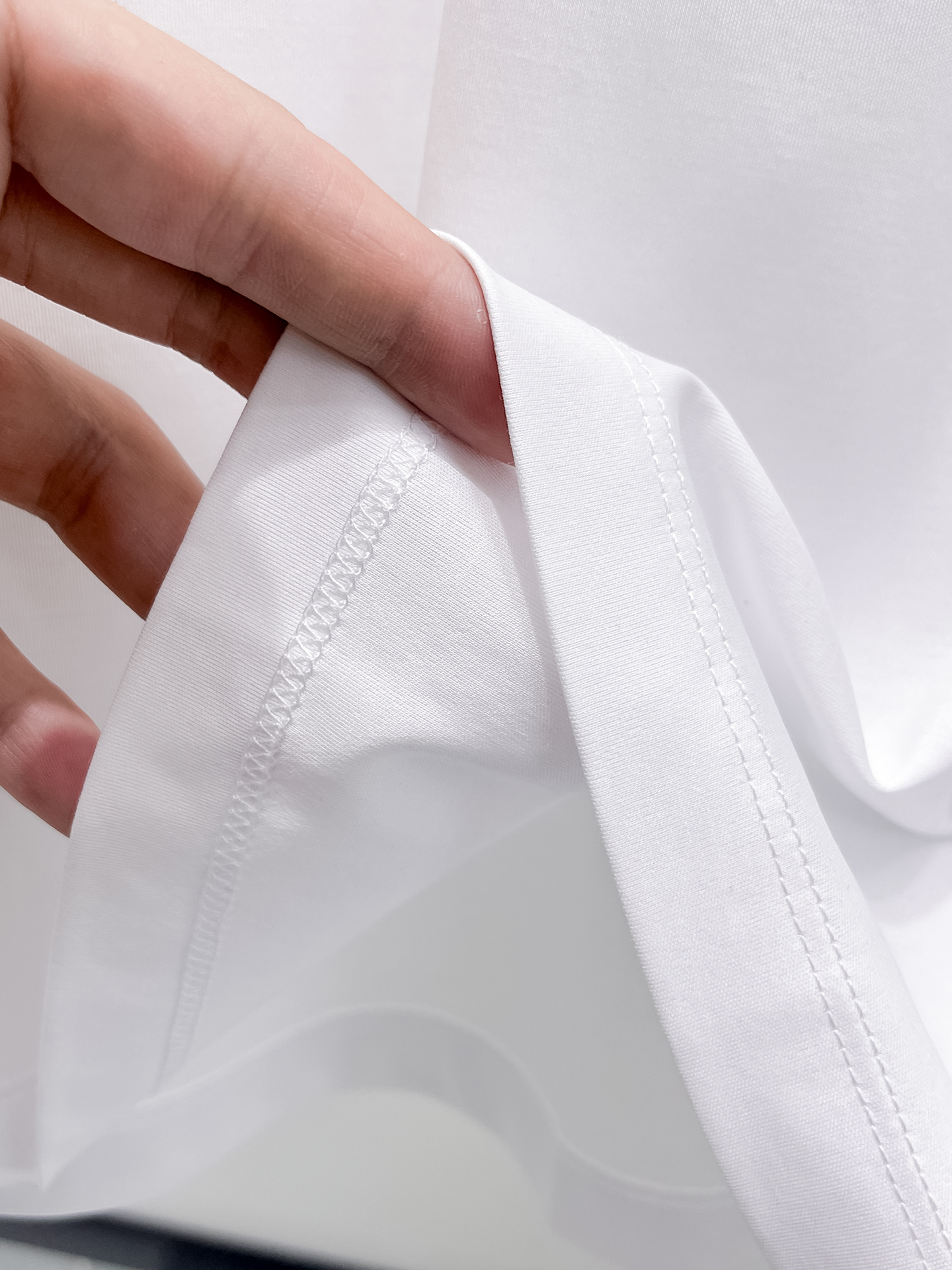  BC 2025春夏新款首发专柜最新款圆领短袖 高端订制 设计前卫时尚！品牌logo重工艺设计 高端定制