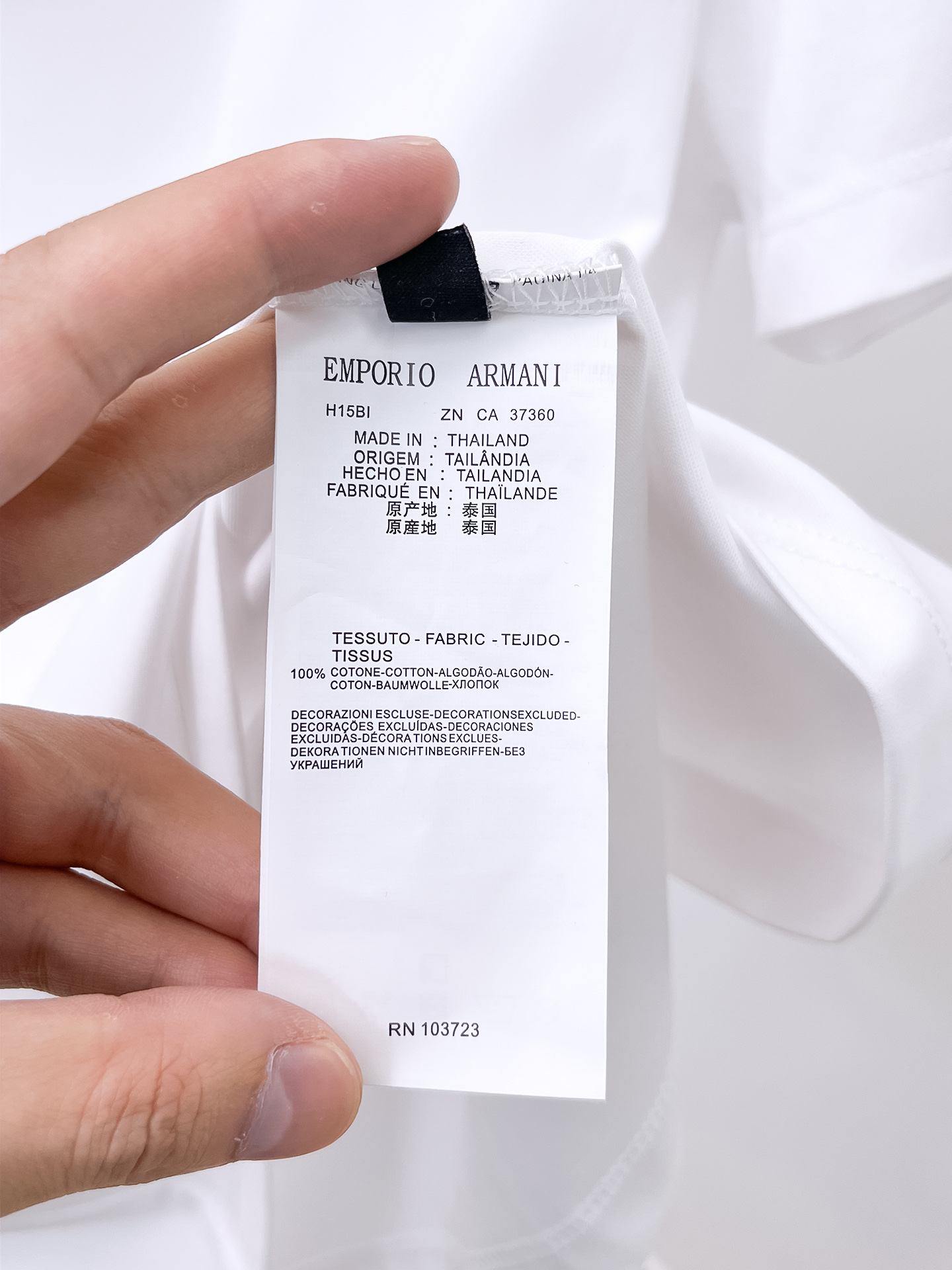  阿玛尼 2025春夏新款首发专柜最新款圆领短袖 高端订制 设计前卫时尚！品牌logo重工艺设计 高端定