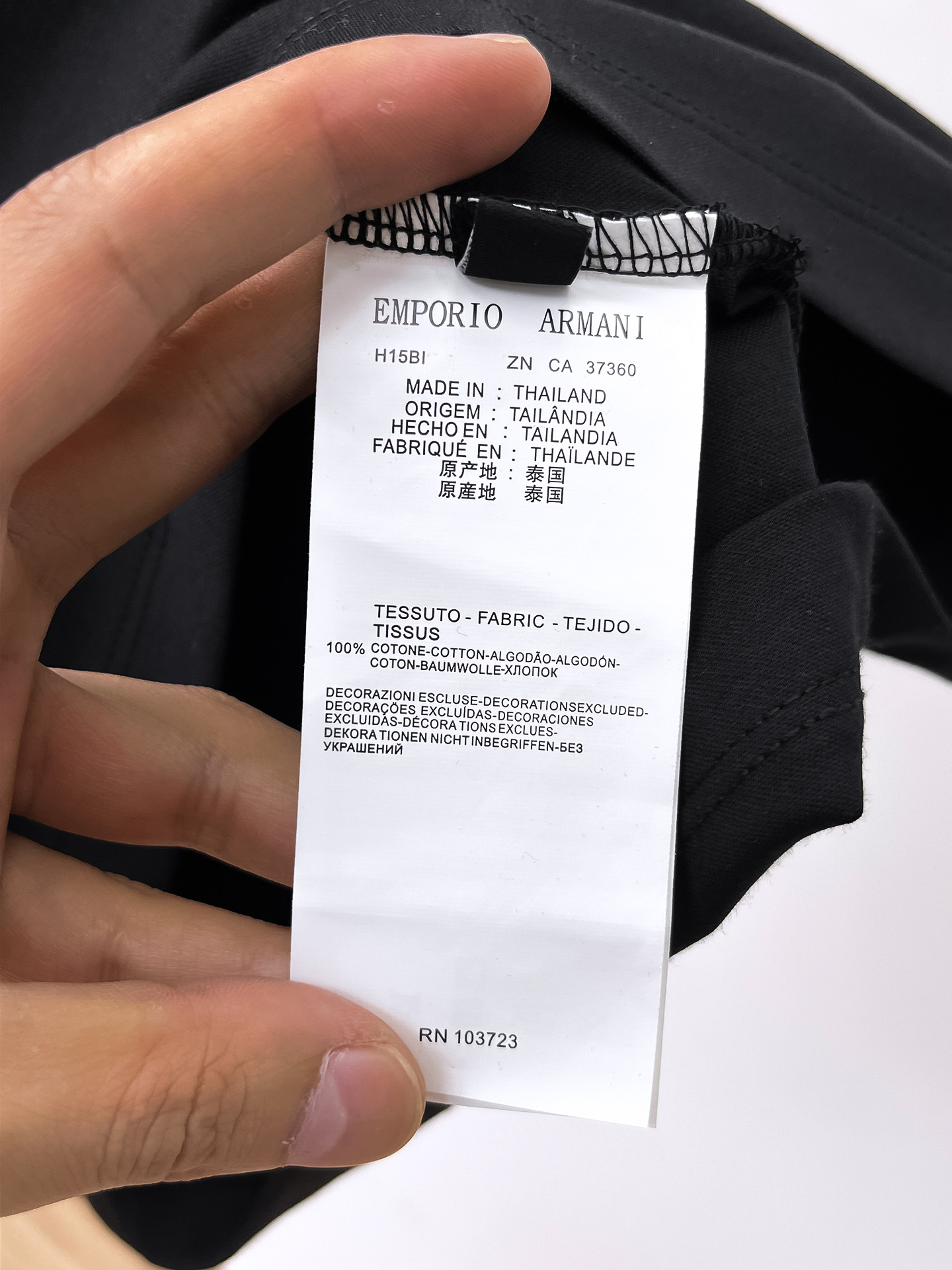  阿玛尼 2025春夏新款首发专柜最新款圆领短袖 高端订制 设计前卫时尚！品牌logo重工艺设计 高端定